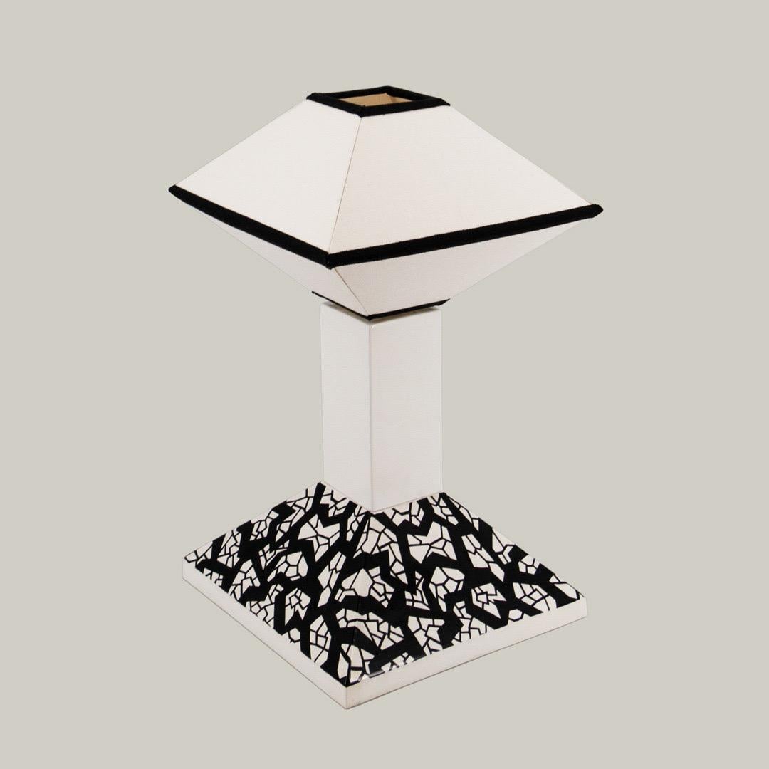Nathalie du Pasquier - Memphis lamp In Good Condition For Sale In PARIS, FR