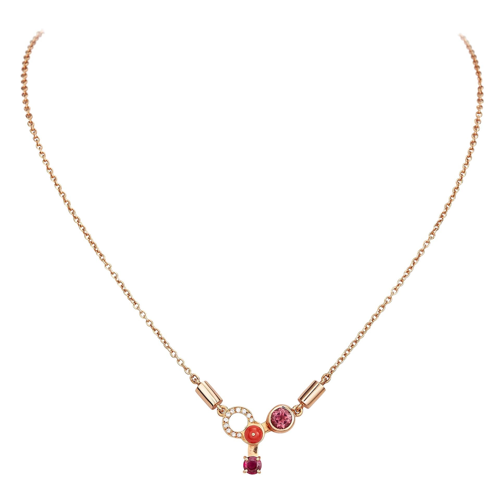 Nathalie Jean, collier pendentif en or avec diamants 0,06 carat, rubis, tourmaline et cornaline en vente
