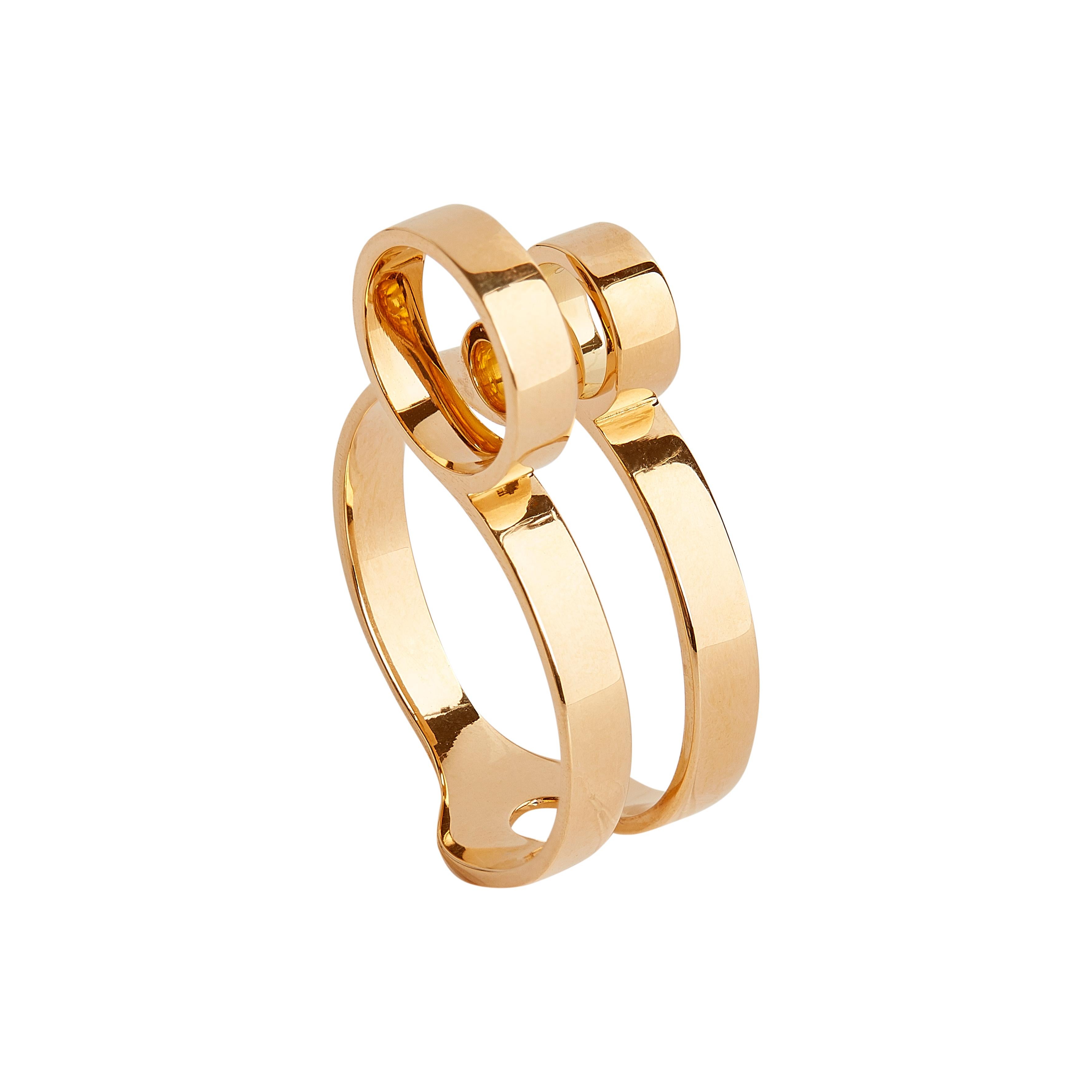 Made by hand in Nathalie Jean Milan's studio, Ambika 3 Ring is in 18 karat rosé gold, a warm, sophisticated color close to yellow gold. Carefully proportioned circles folding cleverly on one another and simply juxtaposed compose this playful
