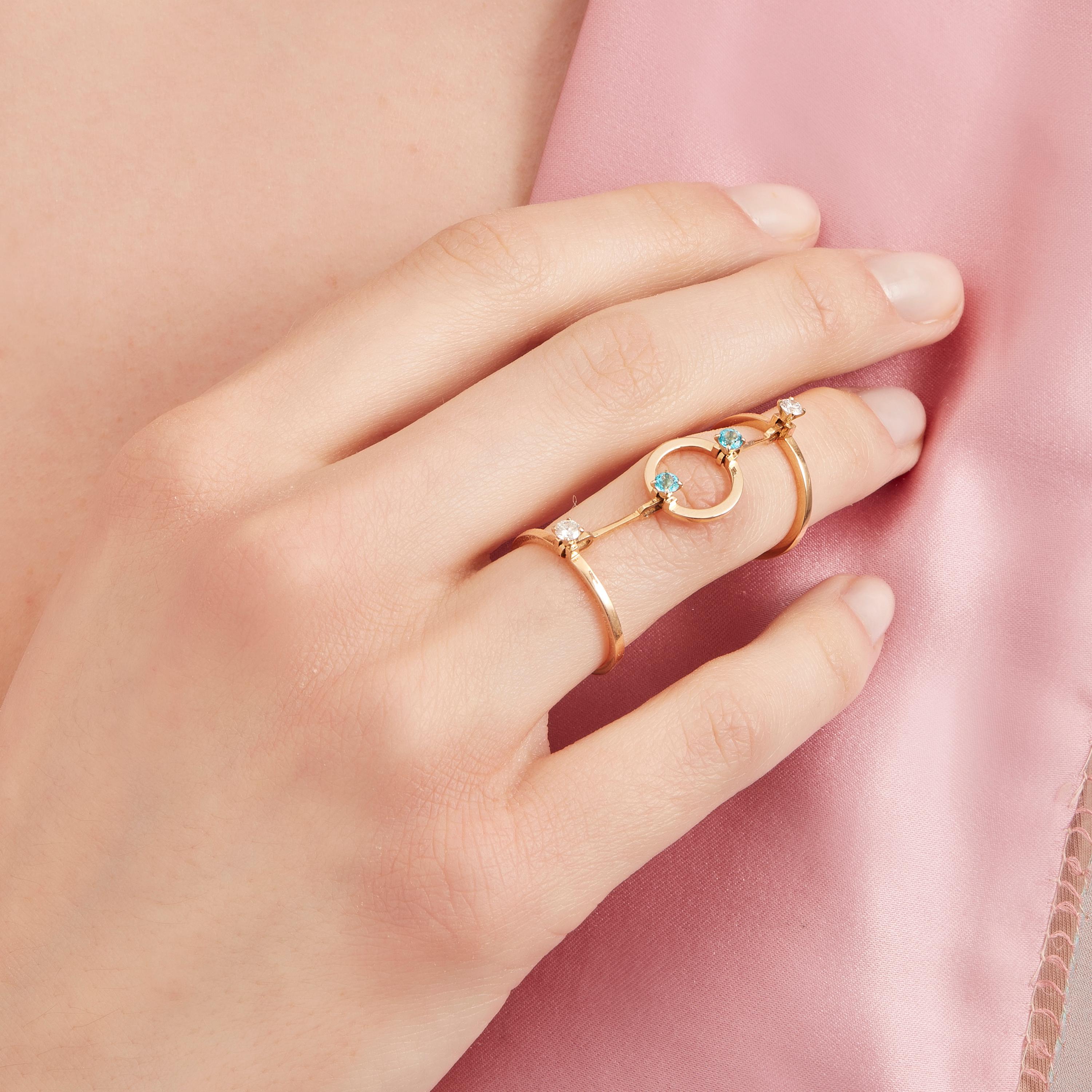 Made by hand in the Milanese atelier of Nathalie Jean, the limited edition Hoi An Ring is a graceful composition of articulated rings and bar links in rosé gold, a warm, sophisticated color close to yellow gold. Miniature articulations are cleverly