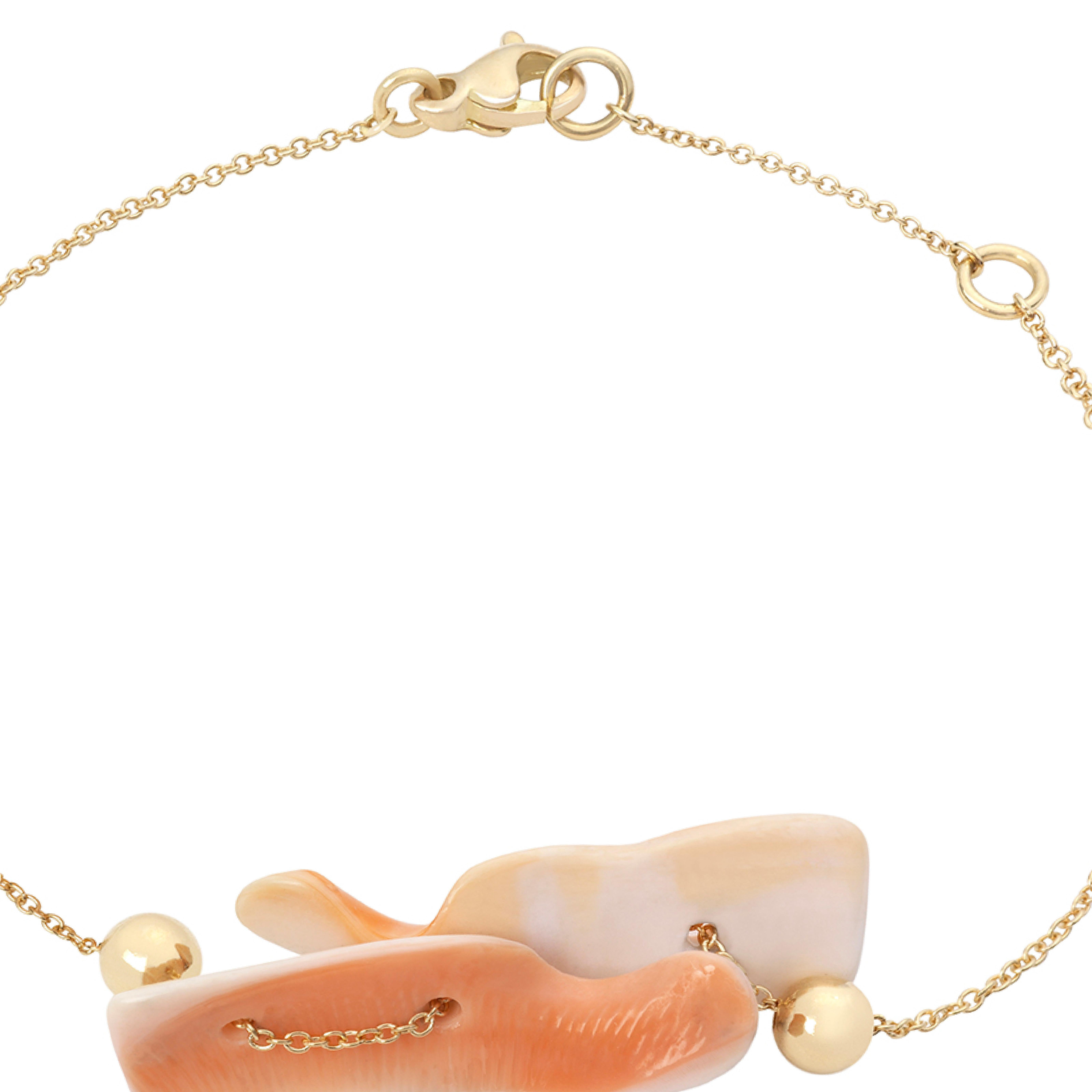 Contemporain Nathalie Jean Contemporary Bracelet en or jaune 18 carats avec chaîne en forme de coquillage en vente