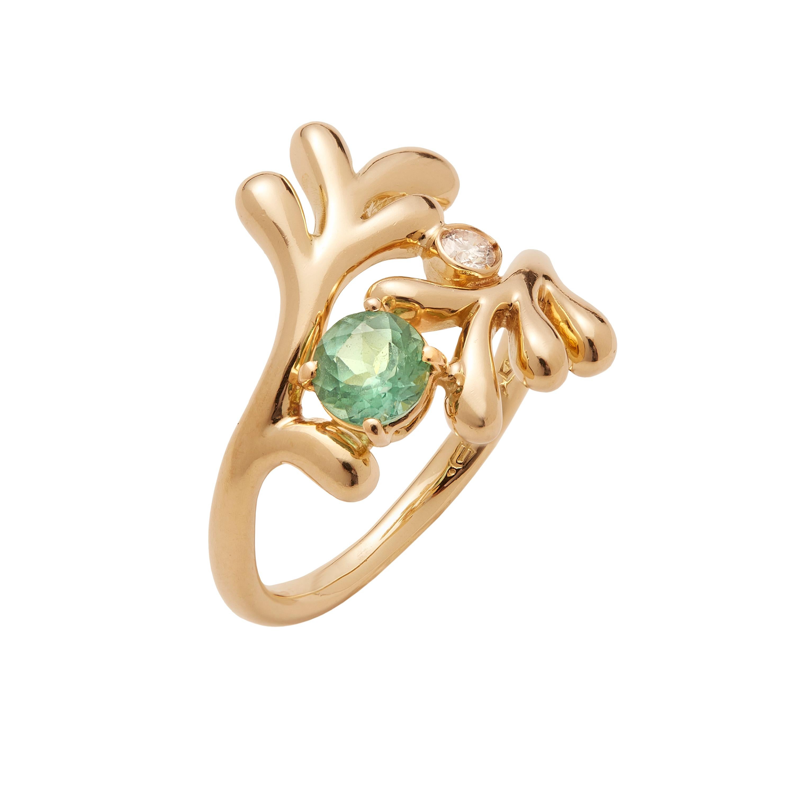 Nathalie Jean Contemporary Natural Style Diamond Tourmaline Gold Cluster Ring In New Condition For Sale In Milan, Lombardia