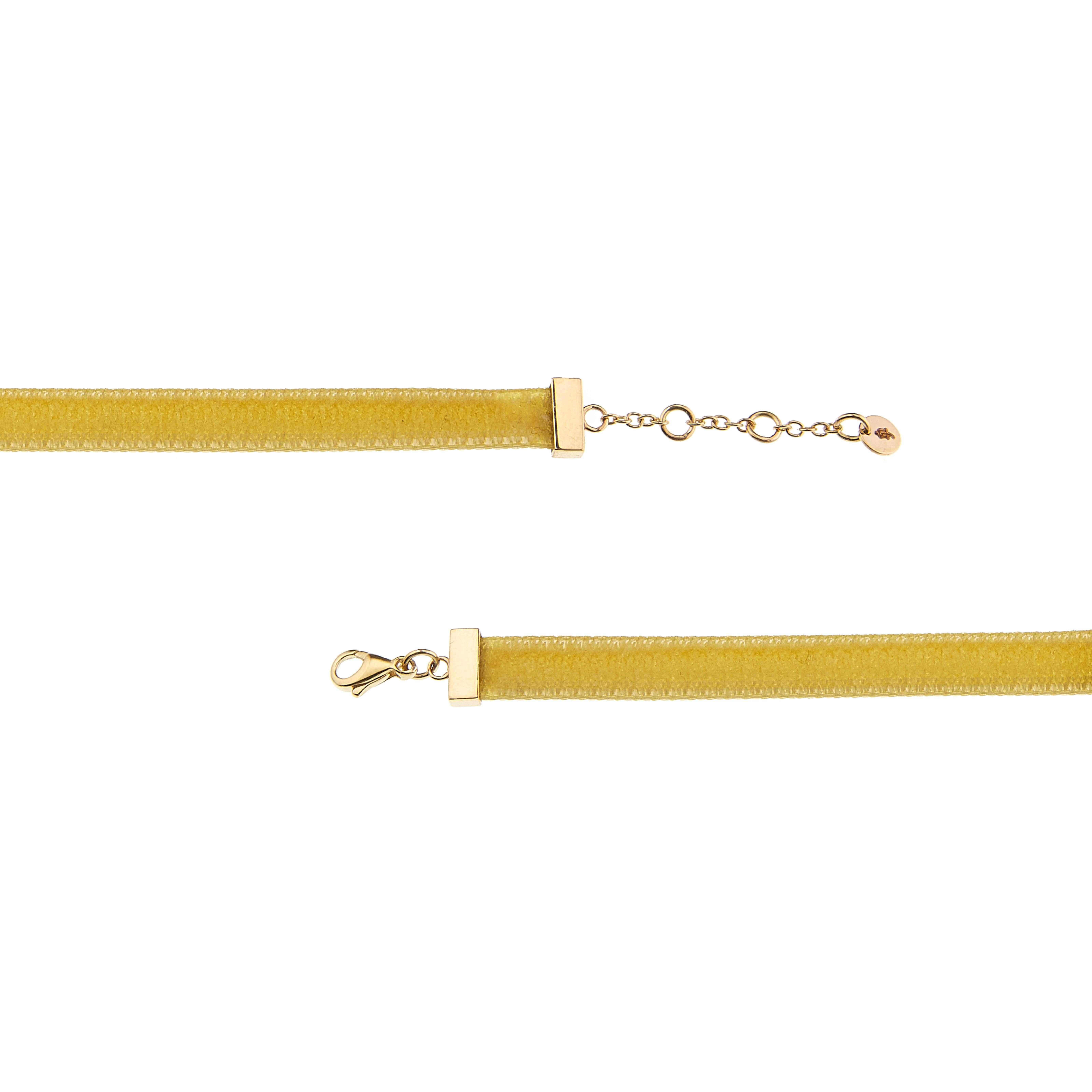 Contemporary Nathalie Jean Japanese Cultured Pearl 18 Karat Yellow Gold Velvet Cuff Bracelet For Sale