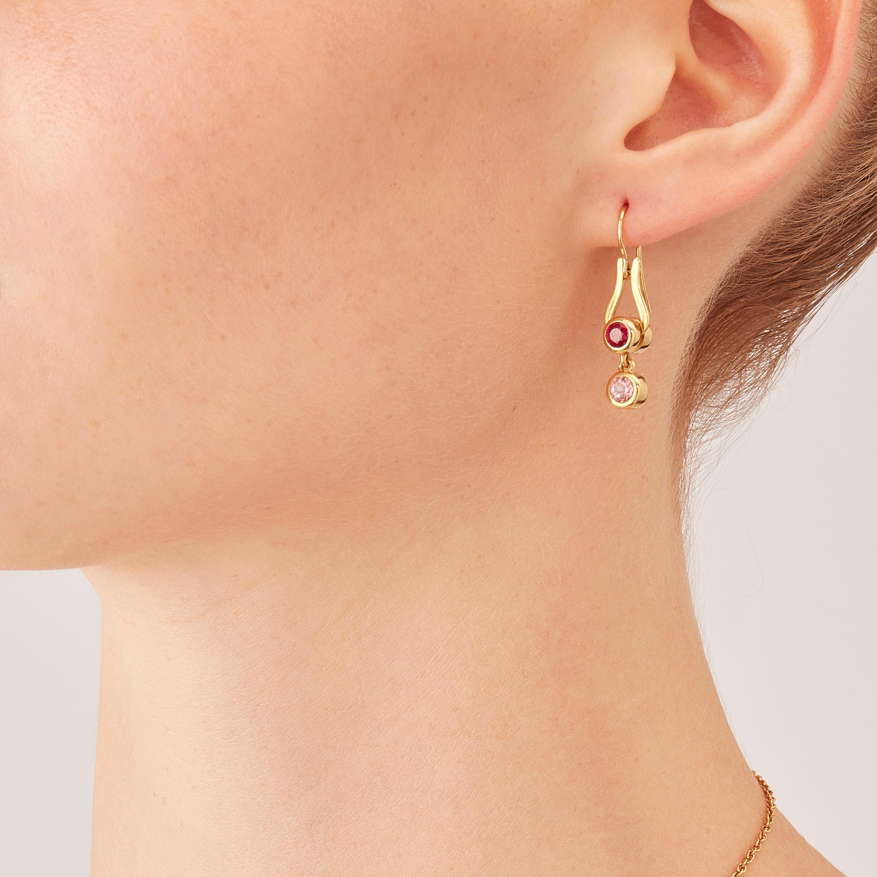 Made by hand in Nathalie Jean's Milan atelier, Microcosmos Earrings in 18 karat rosé gold, a warm, sophisticated color close to yellow gold, are devised as a game, a construction or a sophisticated aerial mobile. Shapes attached to gold settings
