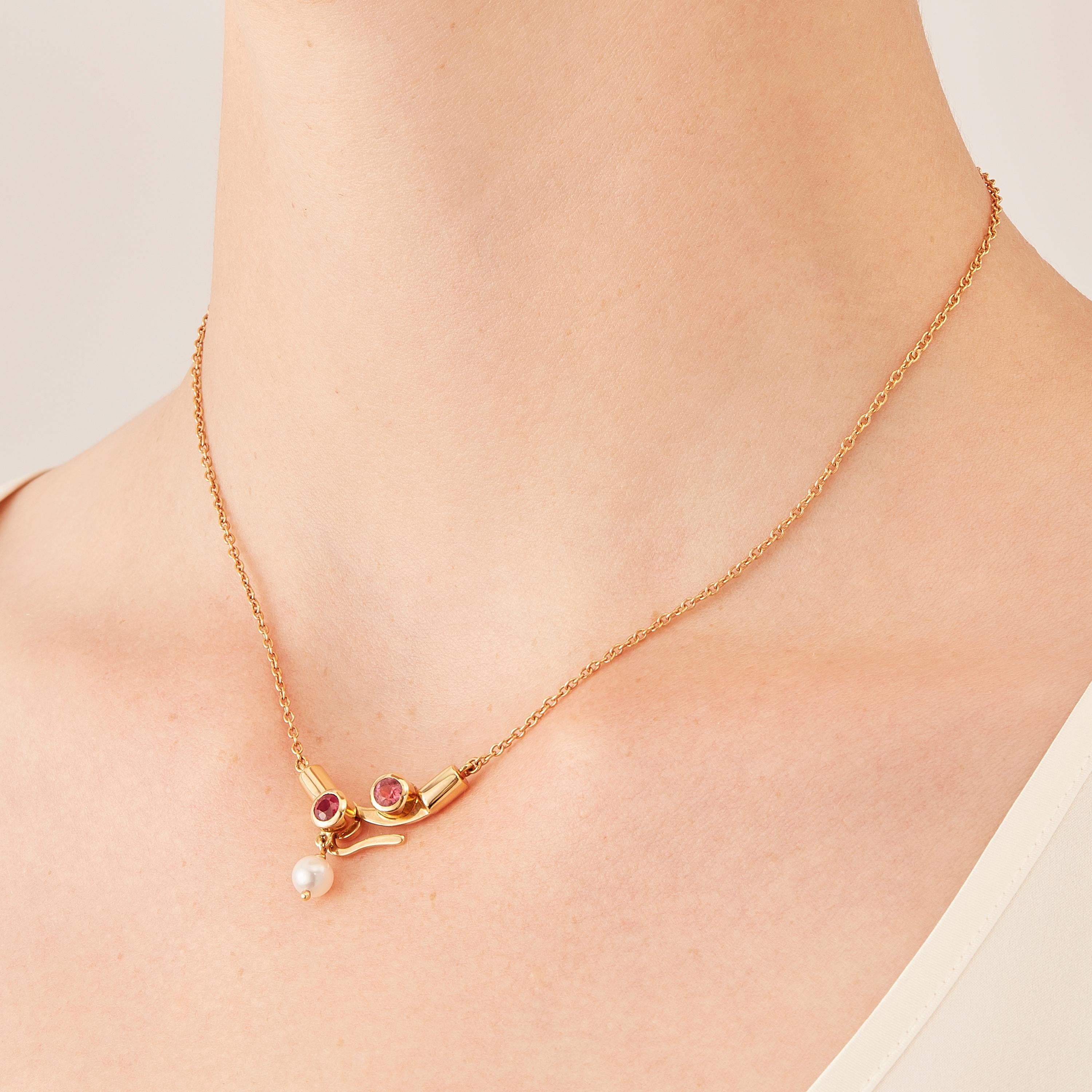 Contemporain Nathalie Jean Contemporary Ruby Tourmaline Pearl Gold Pendant Drop Necklace en vente