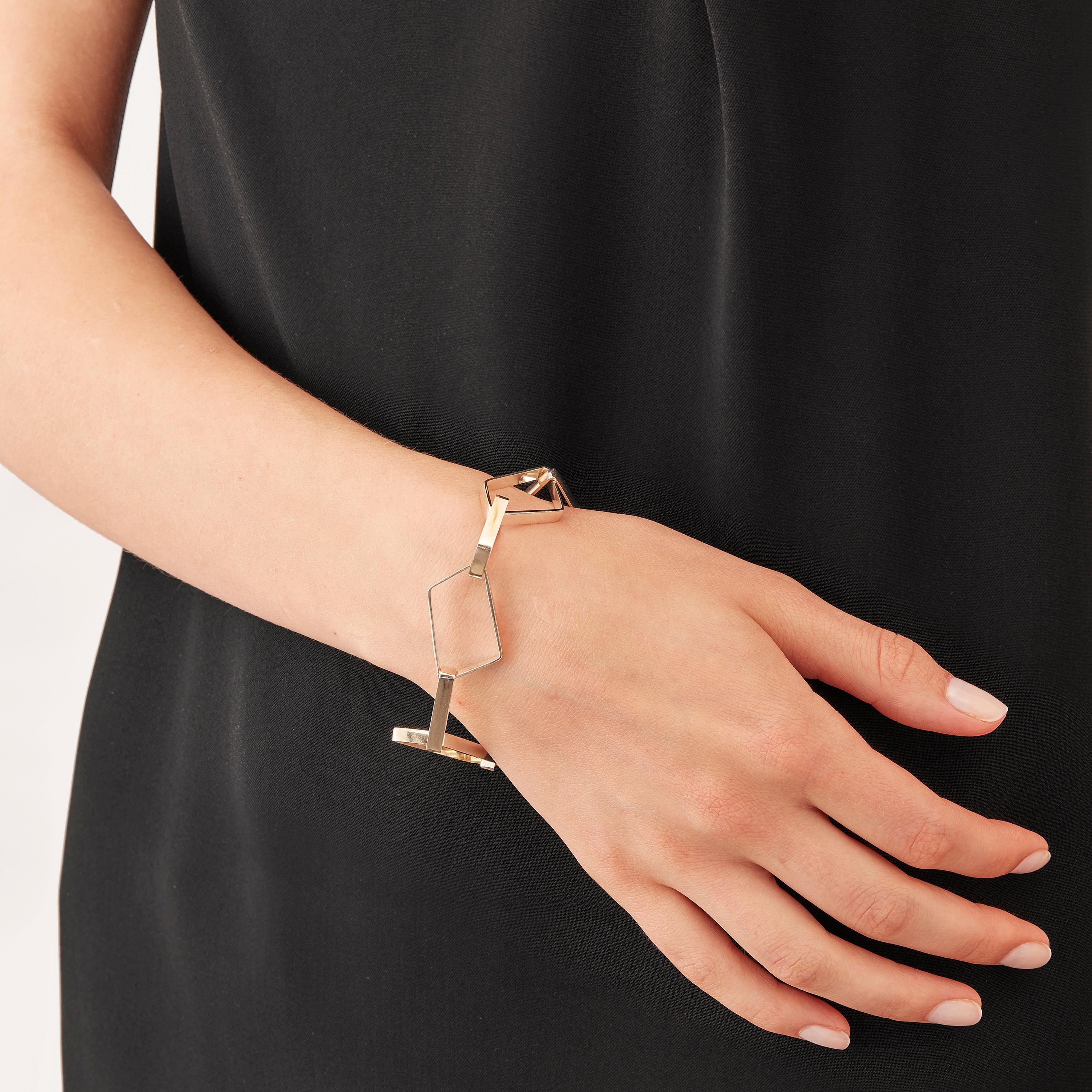 Nathalie Jean Contemporary Sterling Silver Limited Edition Link Chain Bracelet For Sale 2