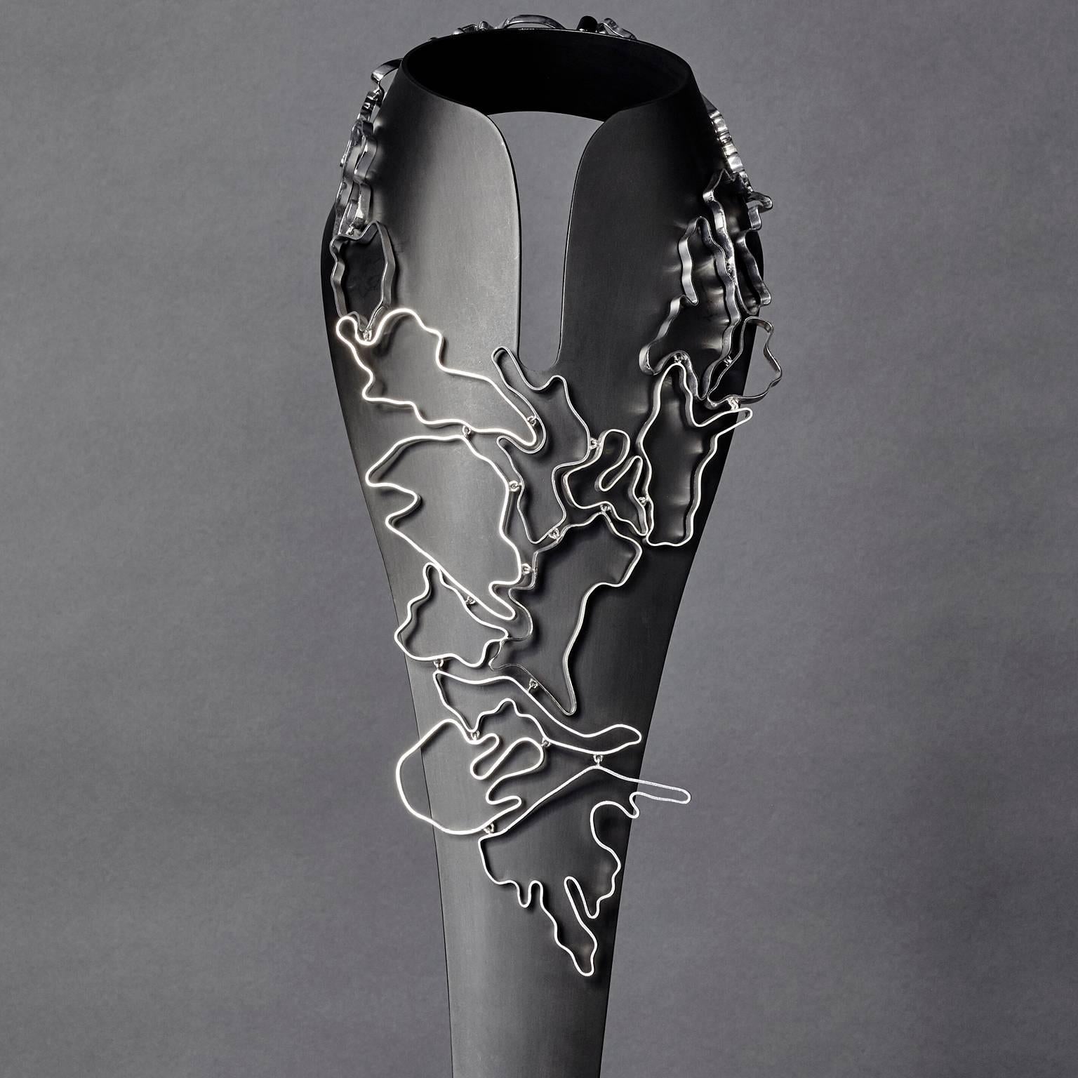 Nathalie Jean Collana contemporanea in argento sterling in edizione limitata A. Silver In condizioni Nuovo in vendita a Milan, Lombardia