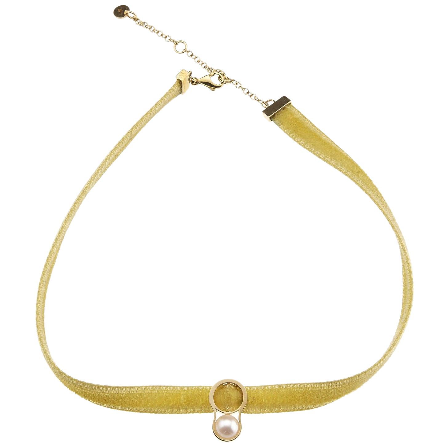 Nathalie Jean Contemporary Pearl 18 Karat Yellow Gold Velvet Choker Necklace