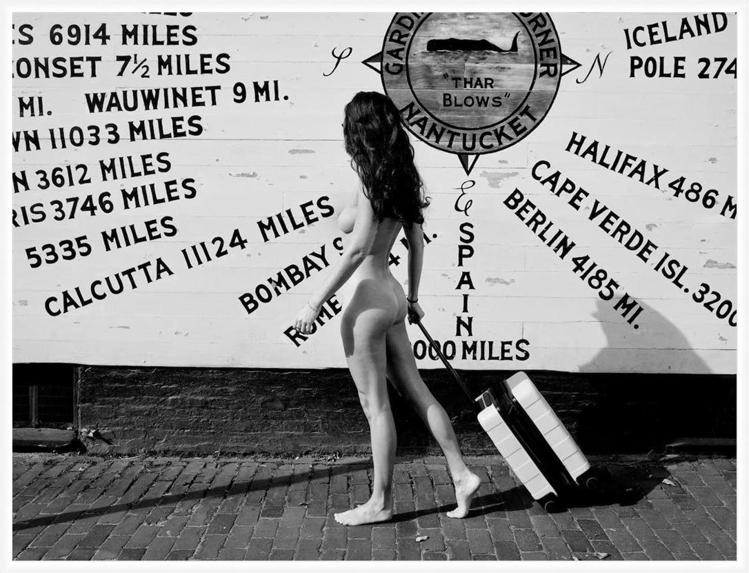 Elle s'en va - Photograph de Nathan Coe