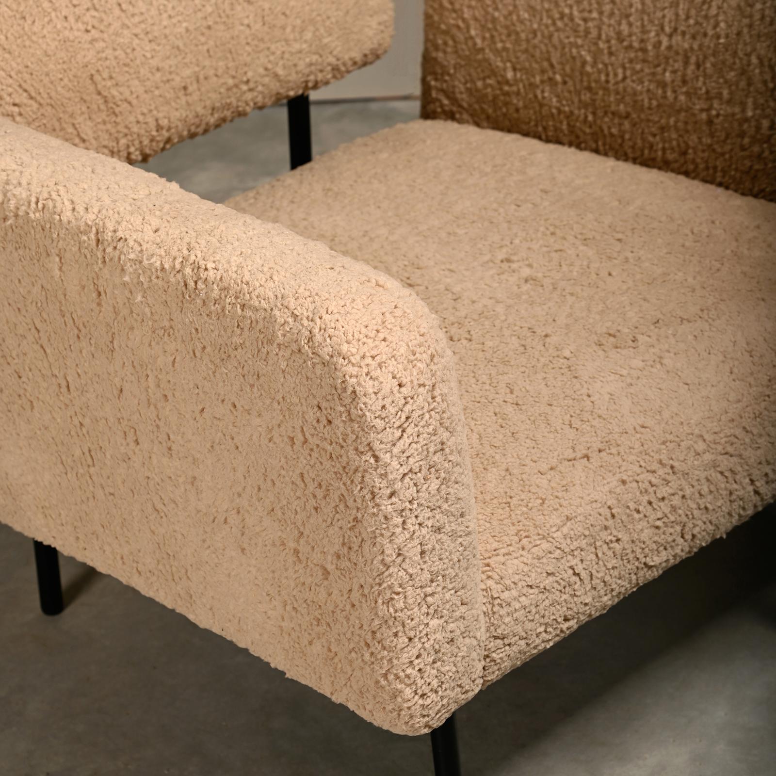 Nathan Lindberg Design set Armchairs with beige Teddy Fabric For Sale 4