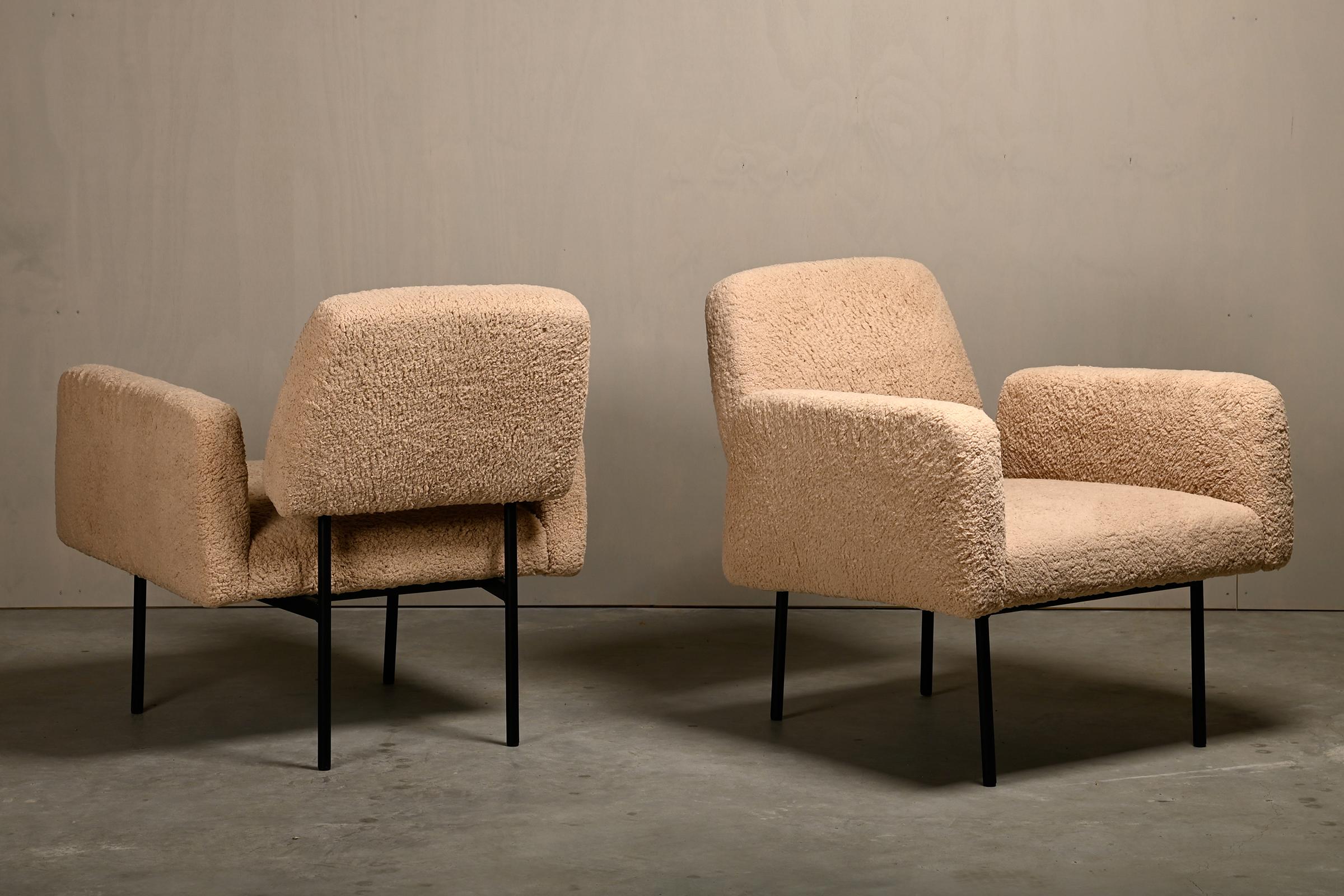 German Nathan Lindberg Design set Armchairs with beige Teddy Fabric For Sale