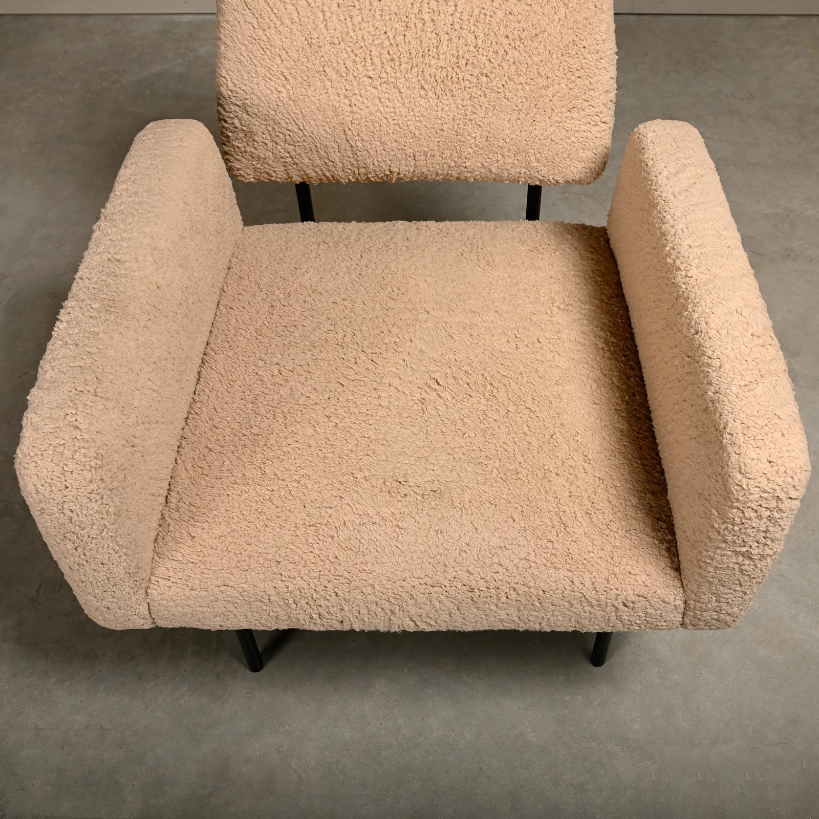 Nathan Lindberg Design set Armchairs with beige Teddy Fabric For Sale 2