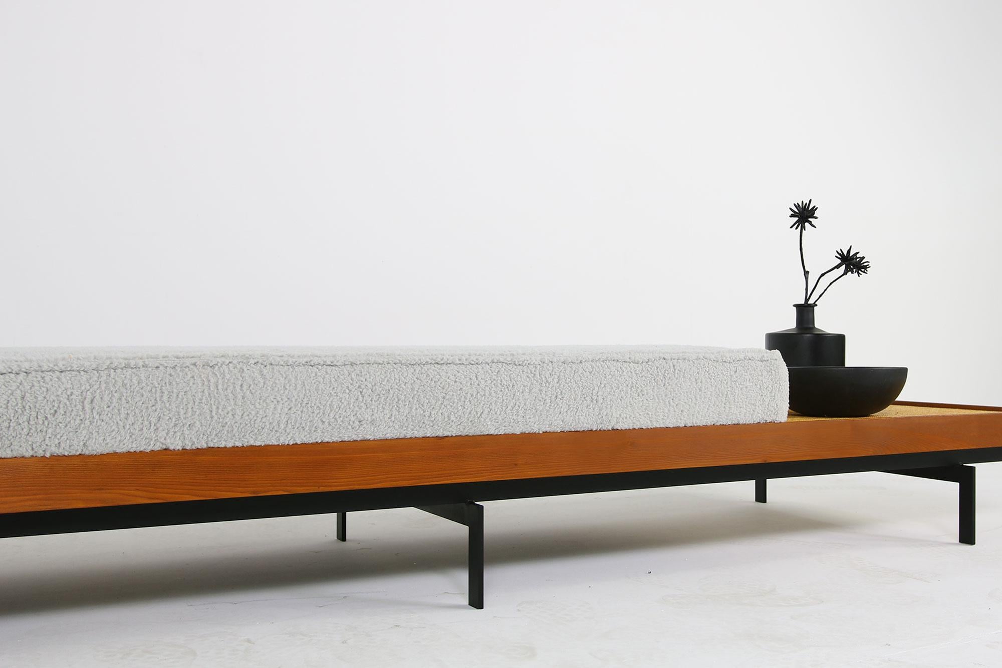 Nathan Lindberg Long Daybed Mod NL 31L Sofa, Siberian Larch Wood, Steel and Cane 10