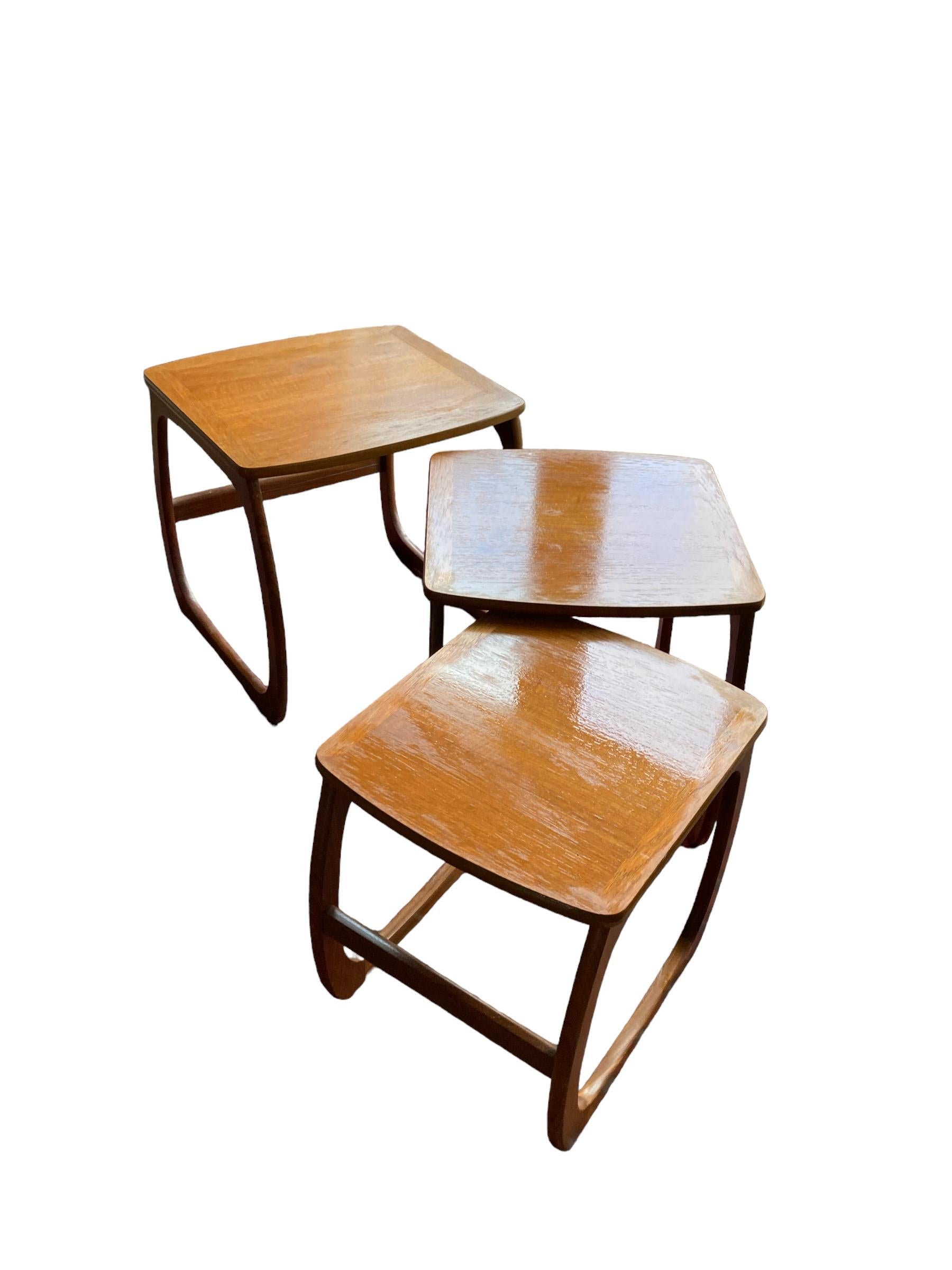 Mid-Century Modern Tables Nathan Nest of Teck, design du milieu du siècle dernier en vente