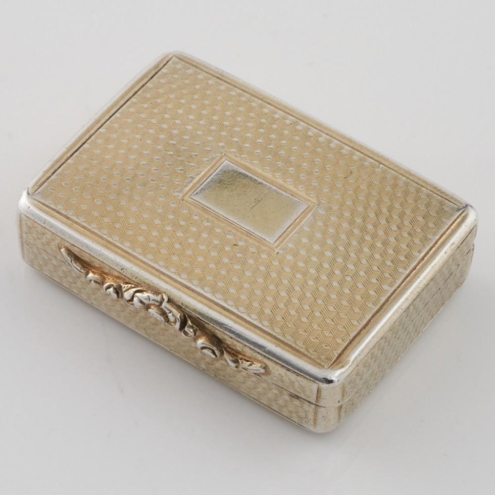 Heading : Nathaniel Mills parcel gilt sterling silver vinaigrette
Date : Hallmarked in Birmingham in 1833 for Nathaniel Mills
Period : William IV
Origin : Birmingham, England
Decoration : Parcel gilt to both the interior and exterior. Embellished
