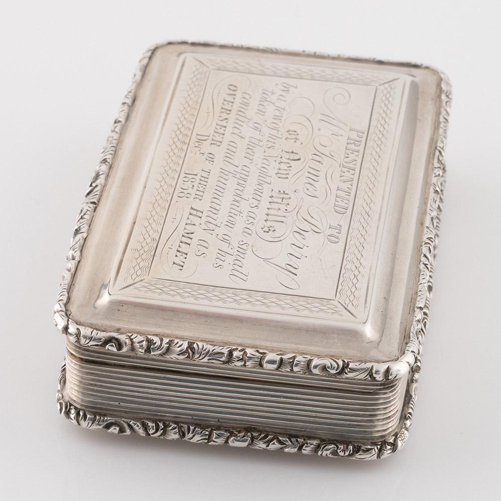 Nathaniel Mills Silver Snuff Box Birmingham 1835 Bon état - En vente à Tunbridge Wells, GB