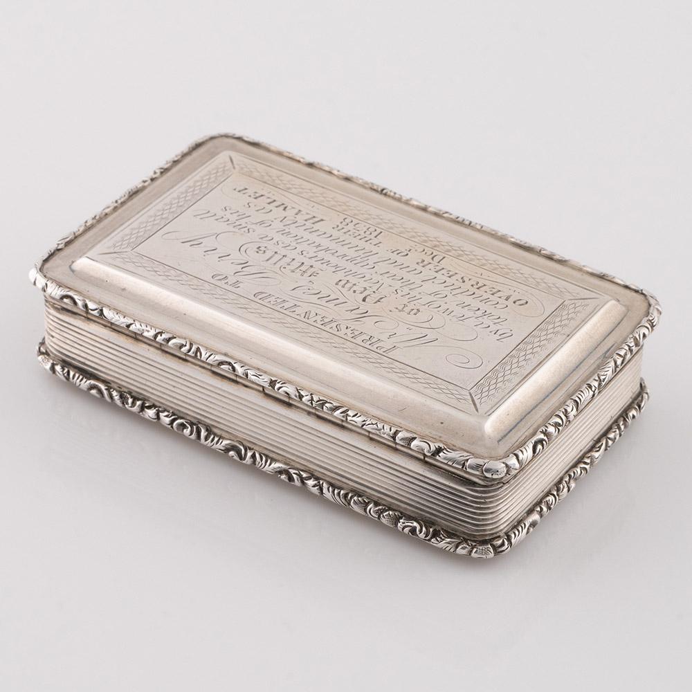Milieu du XIXe siècle Nathaniel Mills Silver Snuff Box Birmingham 1835 en vente
