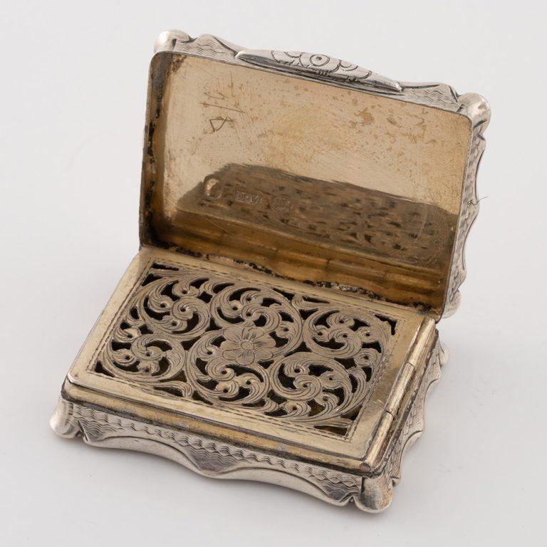 Vinagreta de plata Nathaniel Mills Birmingham 1853 Británico en venta