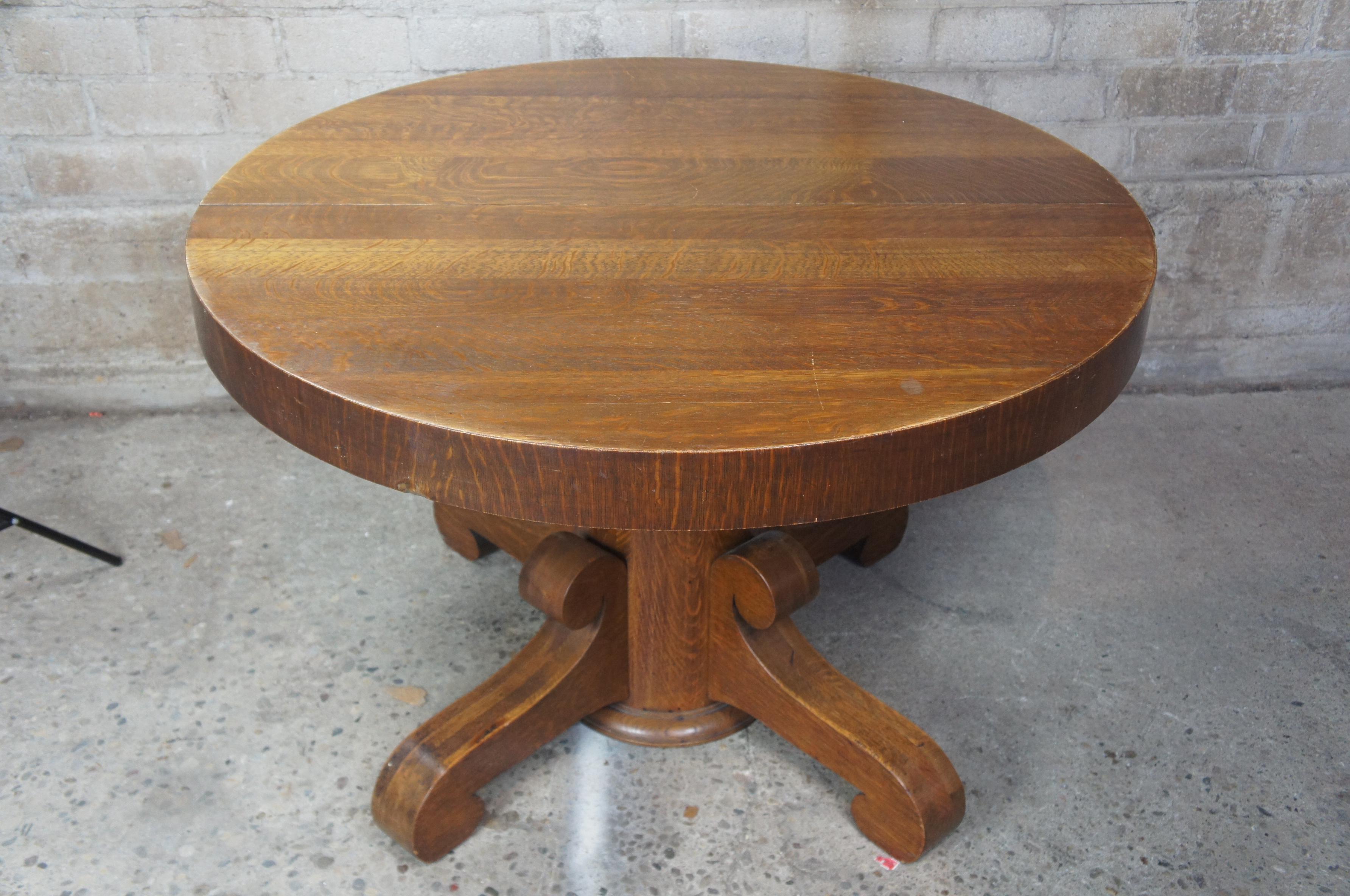 National Furniture Co. Antique Empire Quartersawn Oak Round Dining Table 1