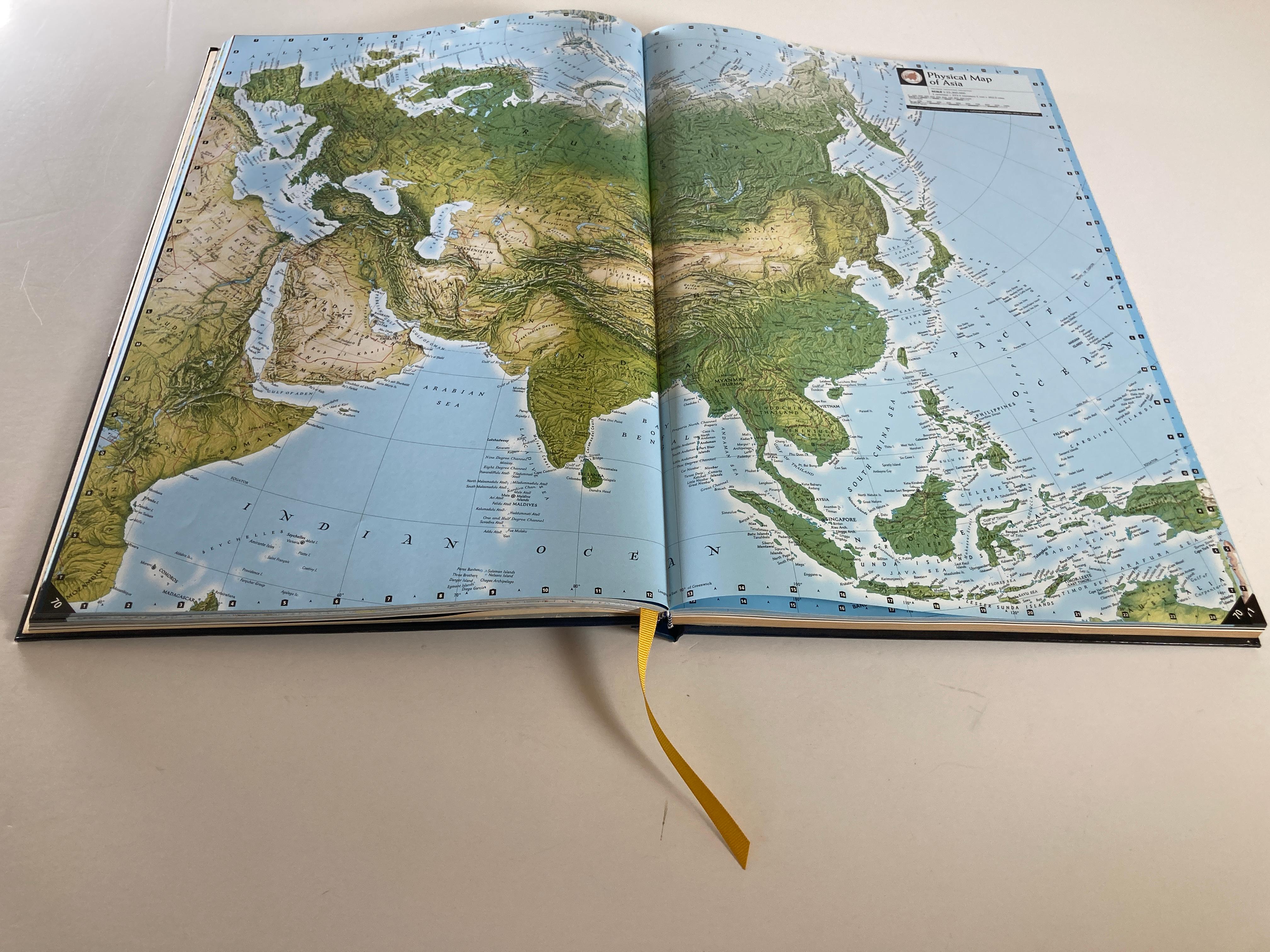 Mid-Century Modern National Geographic Atlas of the World, Eighth Edition Hardcover Book For Sale