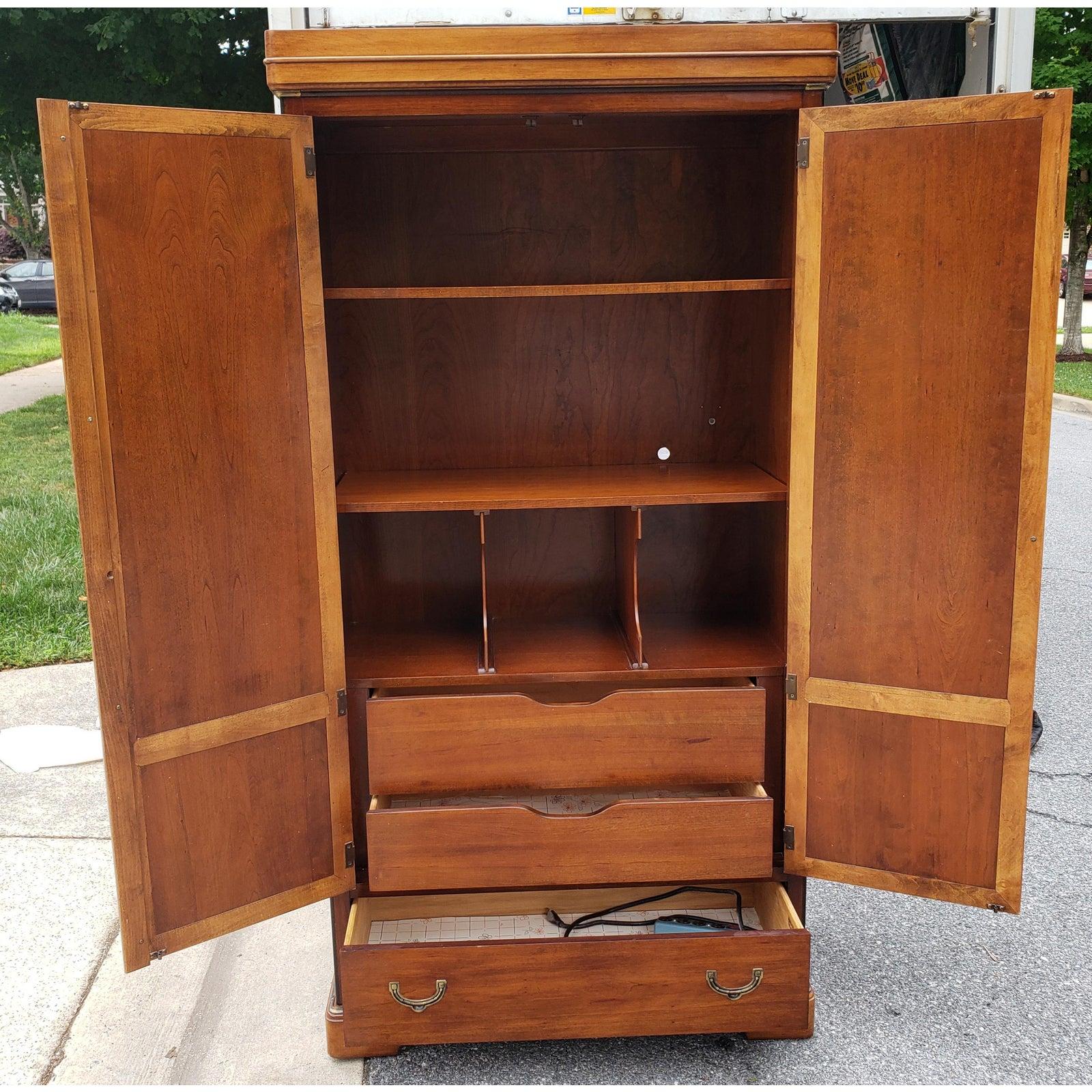 National Mount Airy Flame Walnut and Satinwood Inlaid Armoire In Good Condition In Germantown, MD