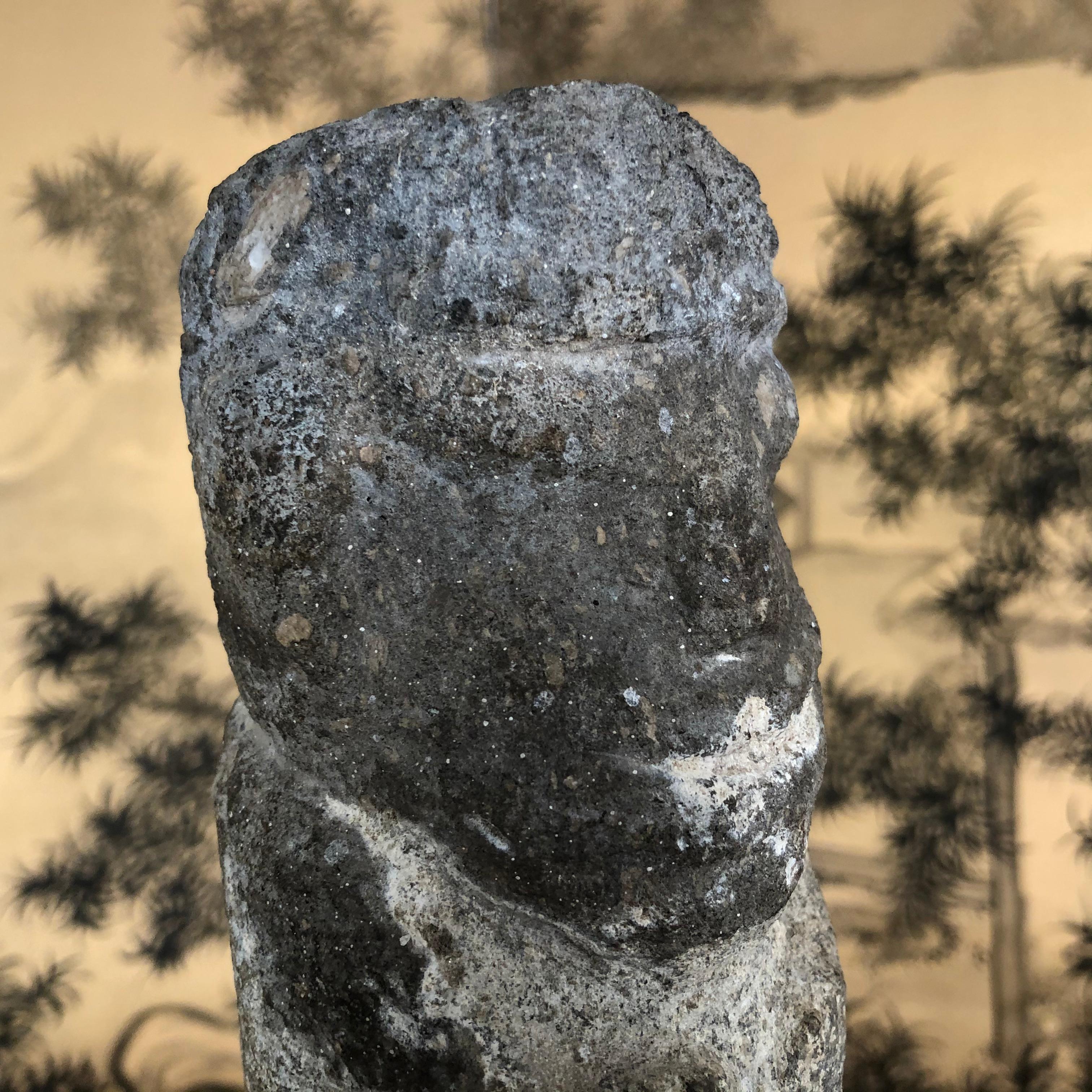 Escultura Efigie Kachina de Piedra Antigua Tallada a Mano de los Nativos Americanos en venta 5