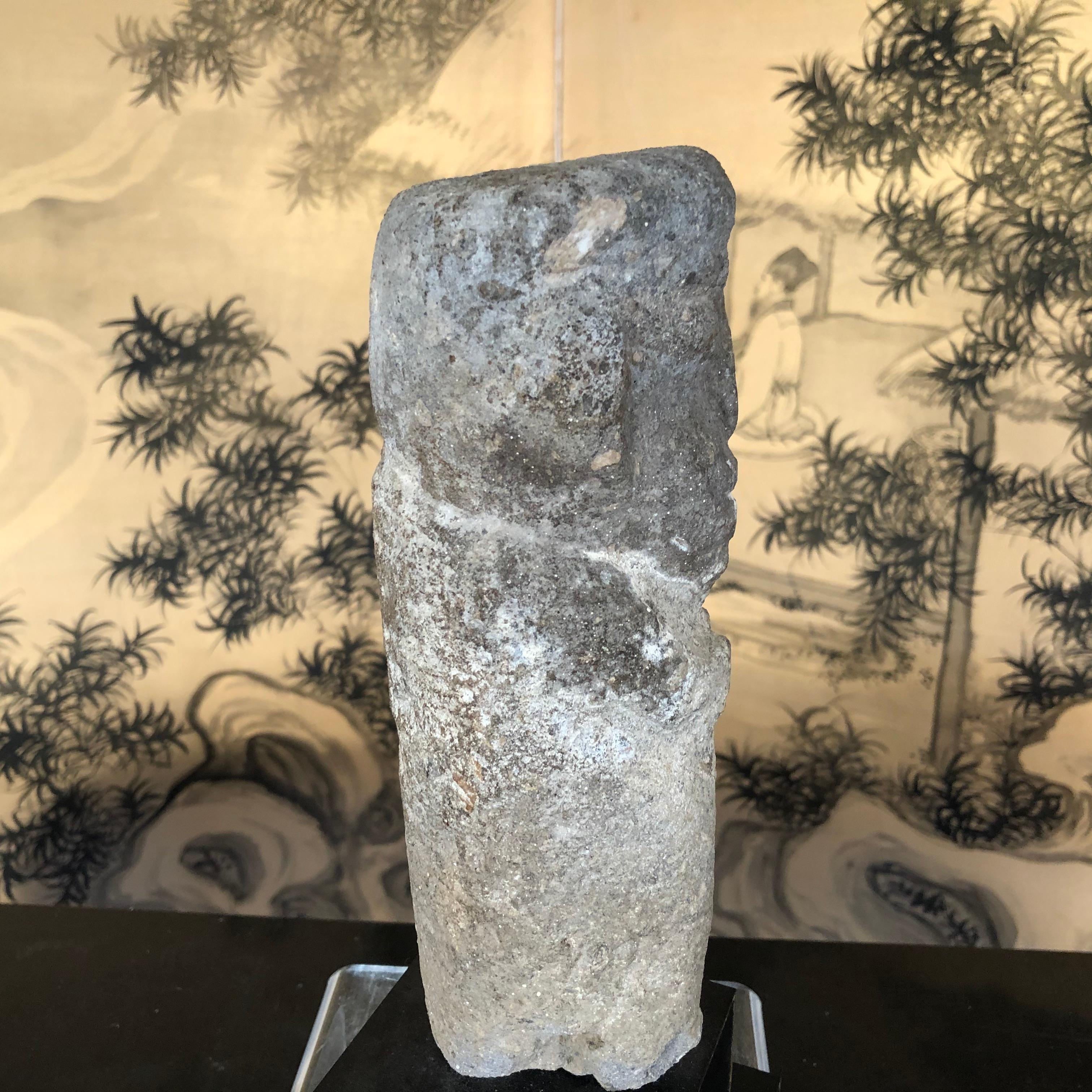 Escultura Efigie Kachina de Piedra Antigua Tallada a Mano de los Nativos Americanos en venta 4