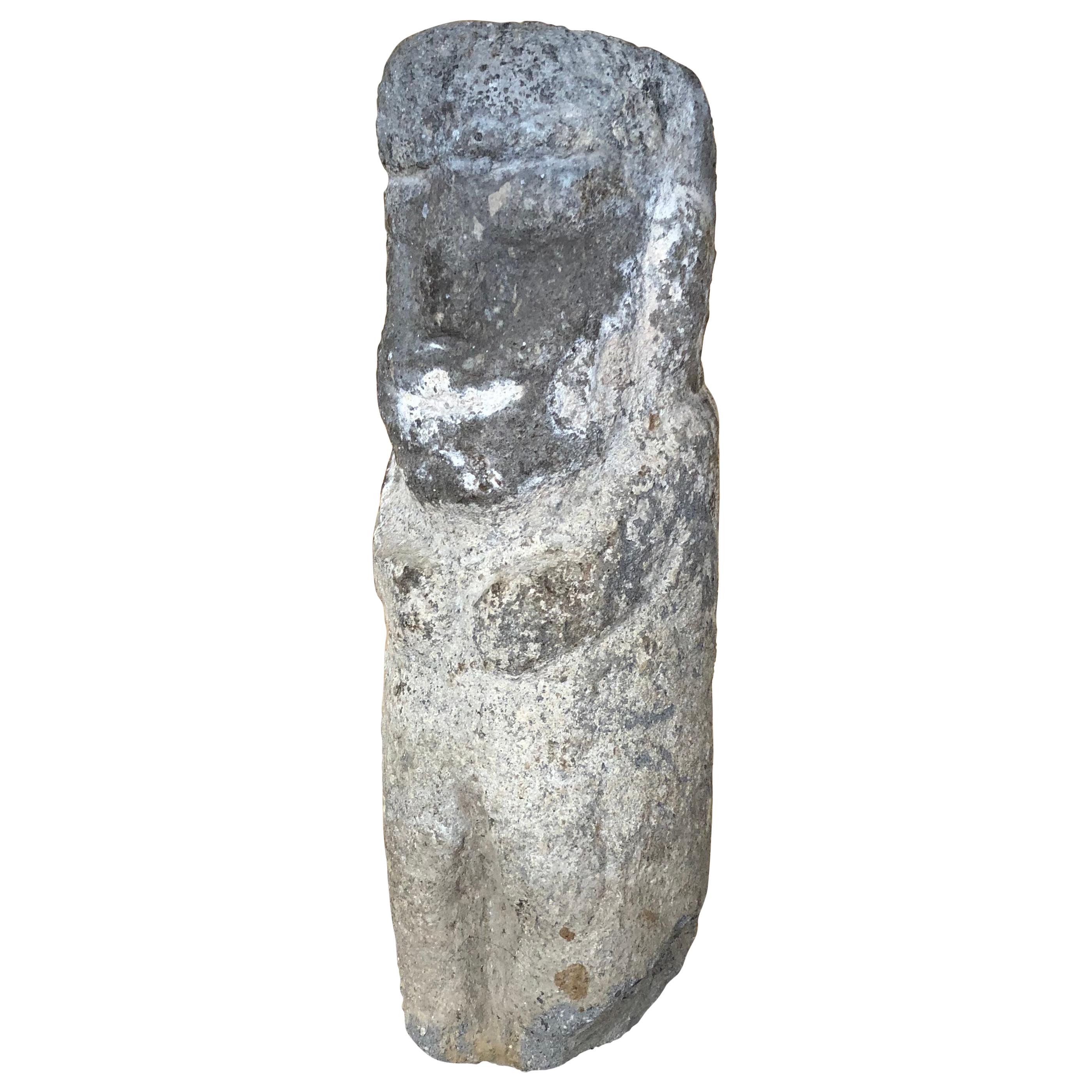 Ancienne sculpture d'éffigie en pierre de Kachina sculptée à la main, Amérique de l'Ouest