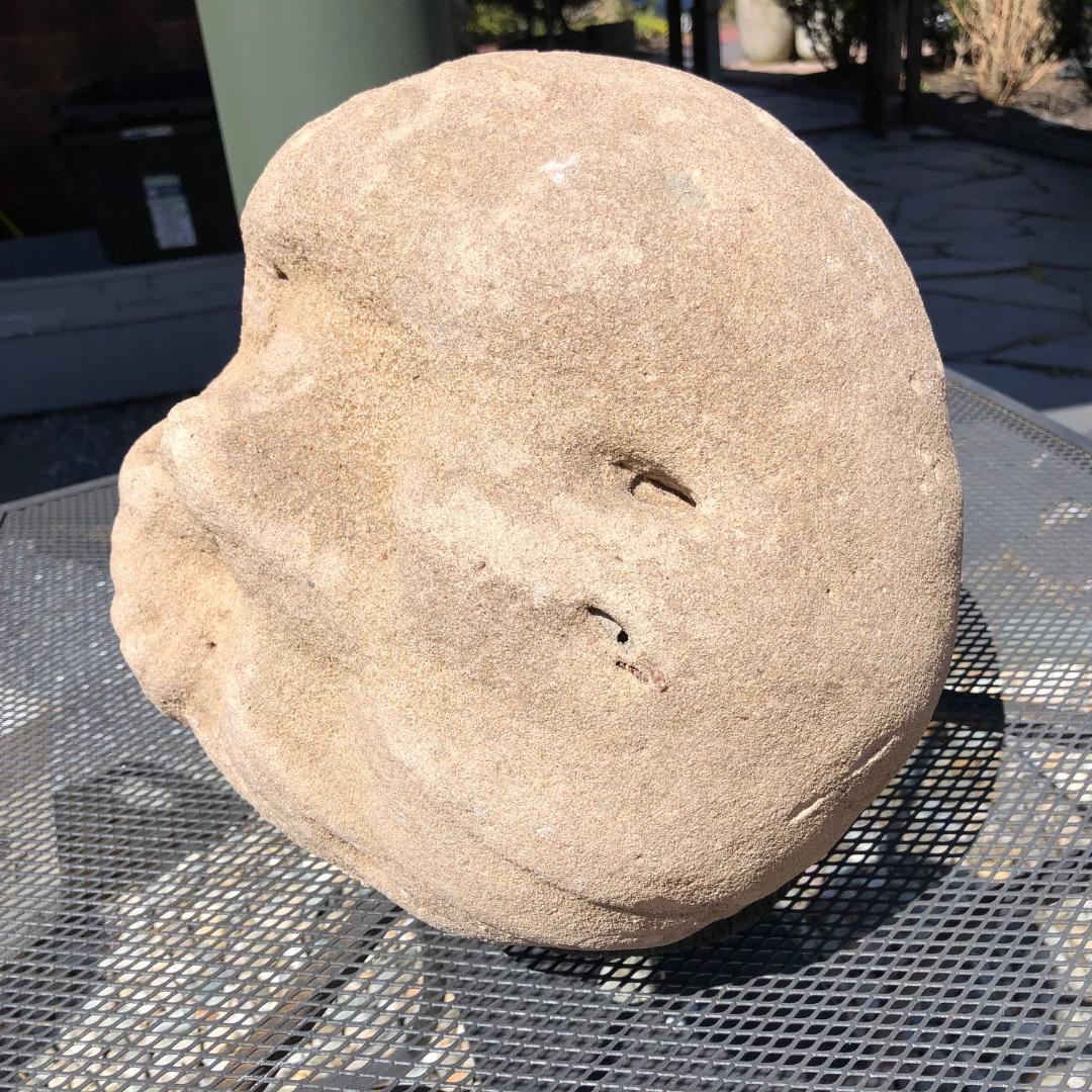 Native America Old Natural Stone Human Head Effigy Sculpture In Good Condition For Sale In South Burlington, VT