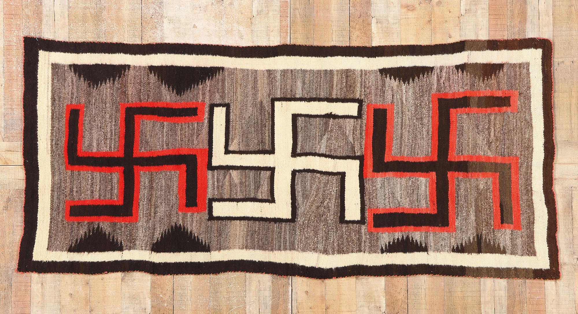 Tapis amérindien ancien de style Navajo en cristal tourbillonnant, 03'04 x 07'10 en vente 1