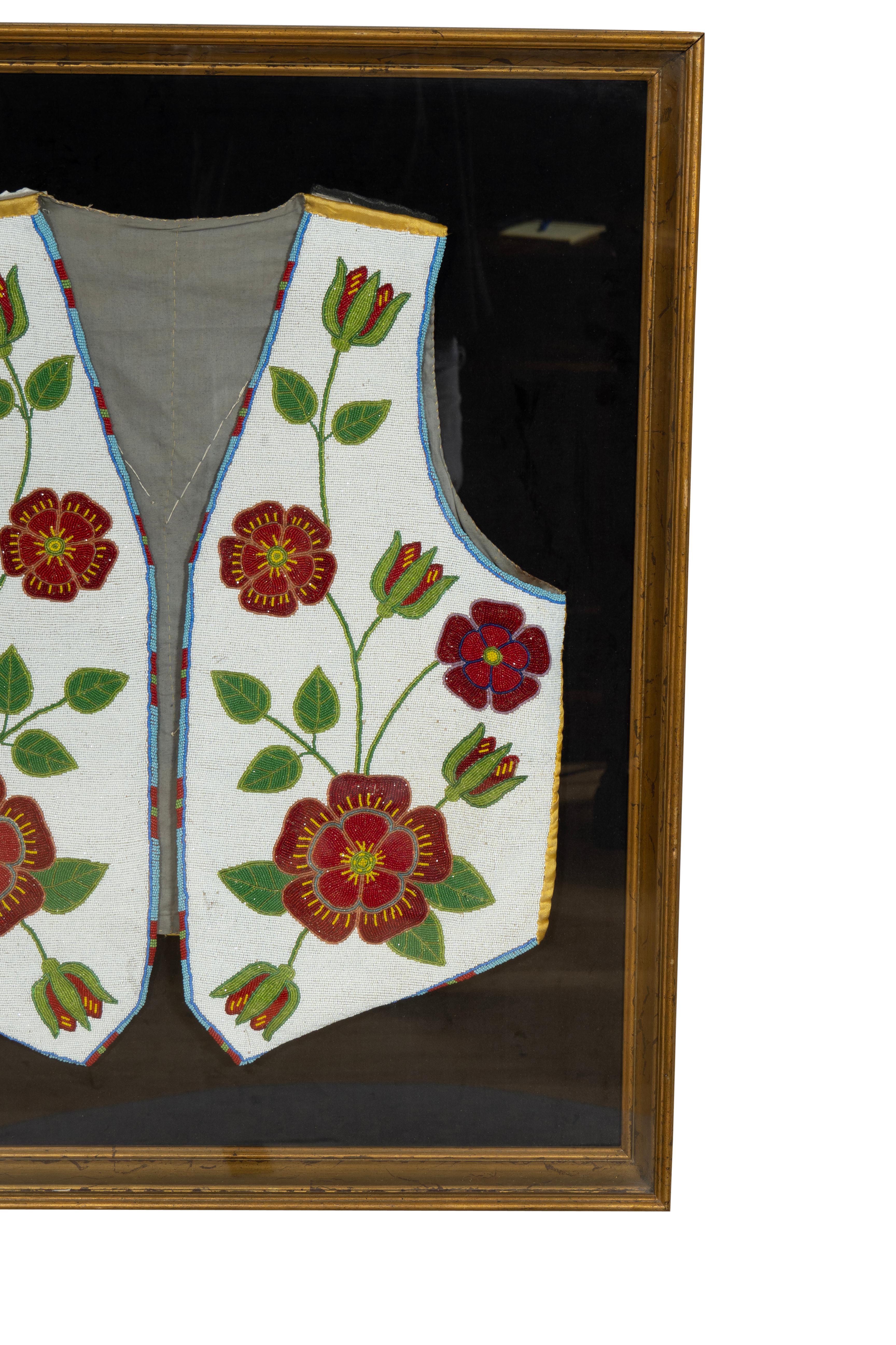 Native American Beaded Vest im Zustand „Gut“ im Angebot in Essex, MA