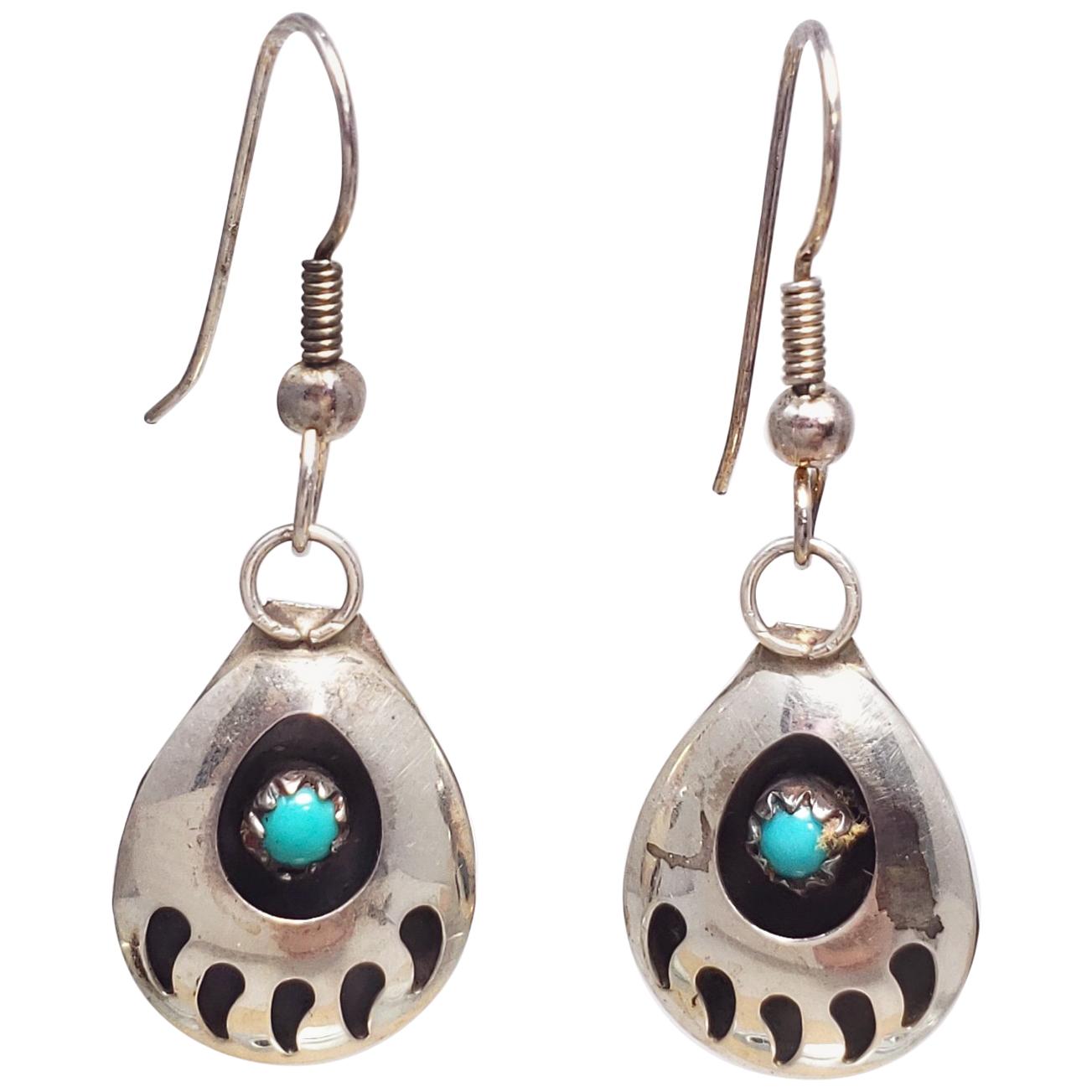 Pendants d'oreilles amérindiens en argent sterling et turquoise en forme de griffe d'ours en vente