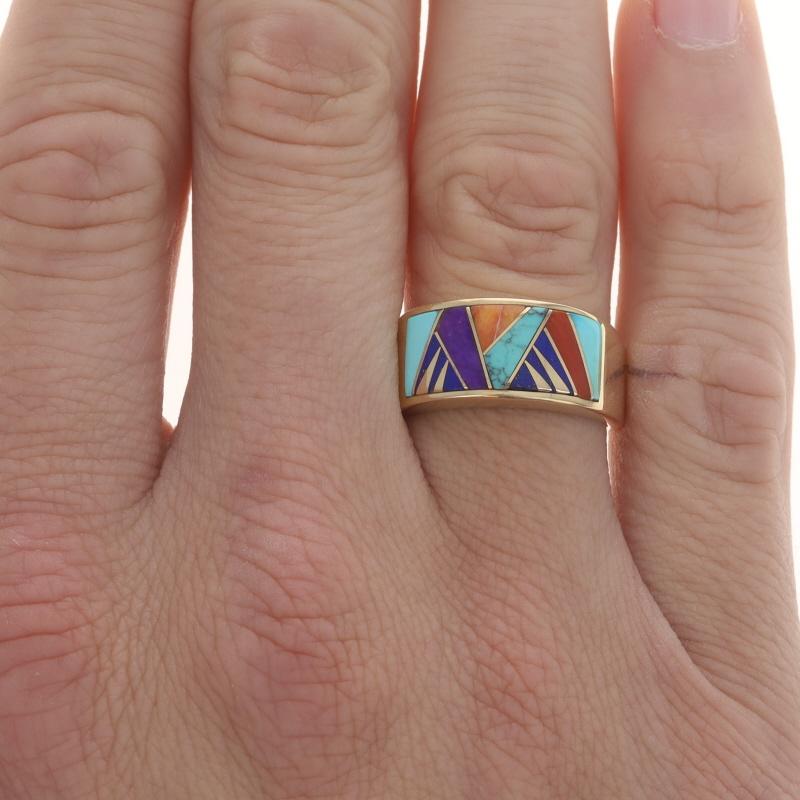 Taille mixte Bague Amérindienne Calvin Navajo Turq Coral Lapis - Or jaune 14k en vente