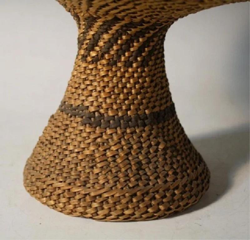 Corbeille à pied à motif chevron amérindien en vente 1
