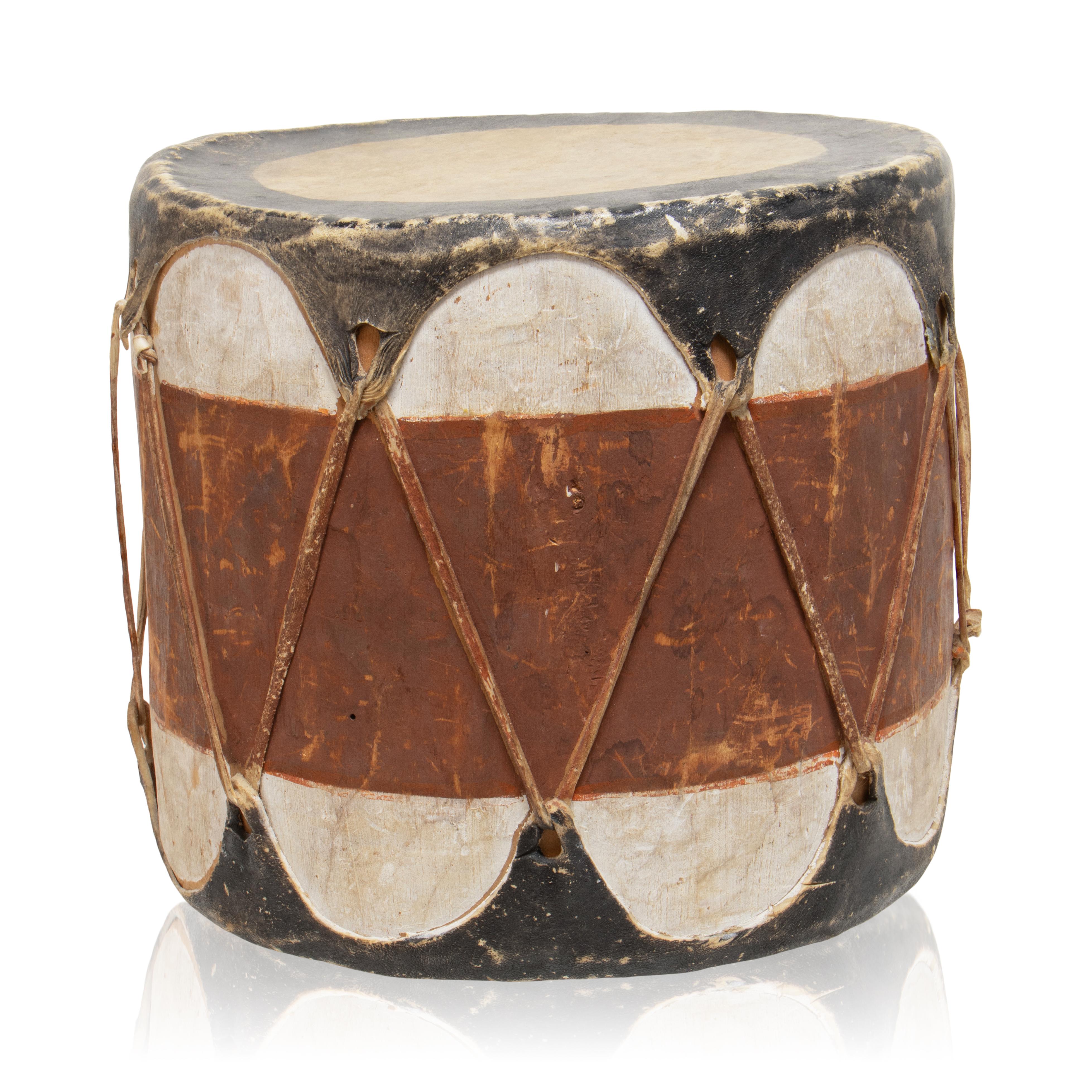 Native American Cochiti-Trommel, bemalte Trommel (20. Jahrhundert) im Angebot