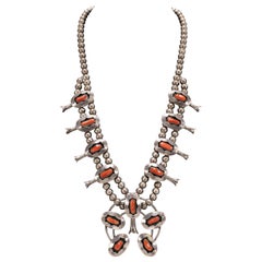 Collier amérindien en corail et fleurs de courge