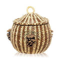 Native American Coushatta Lidded Pine Needle Basket