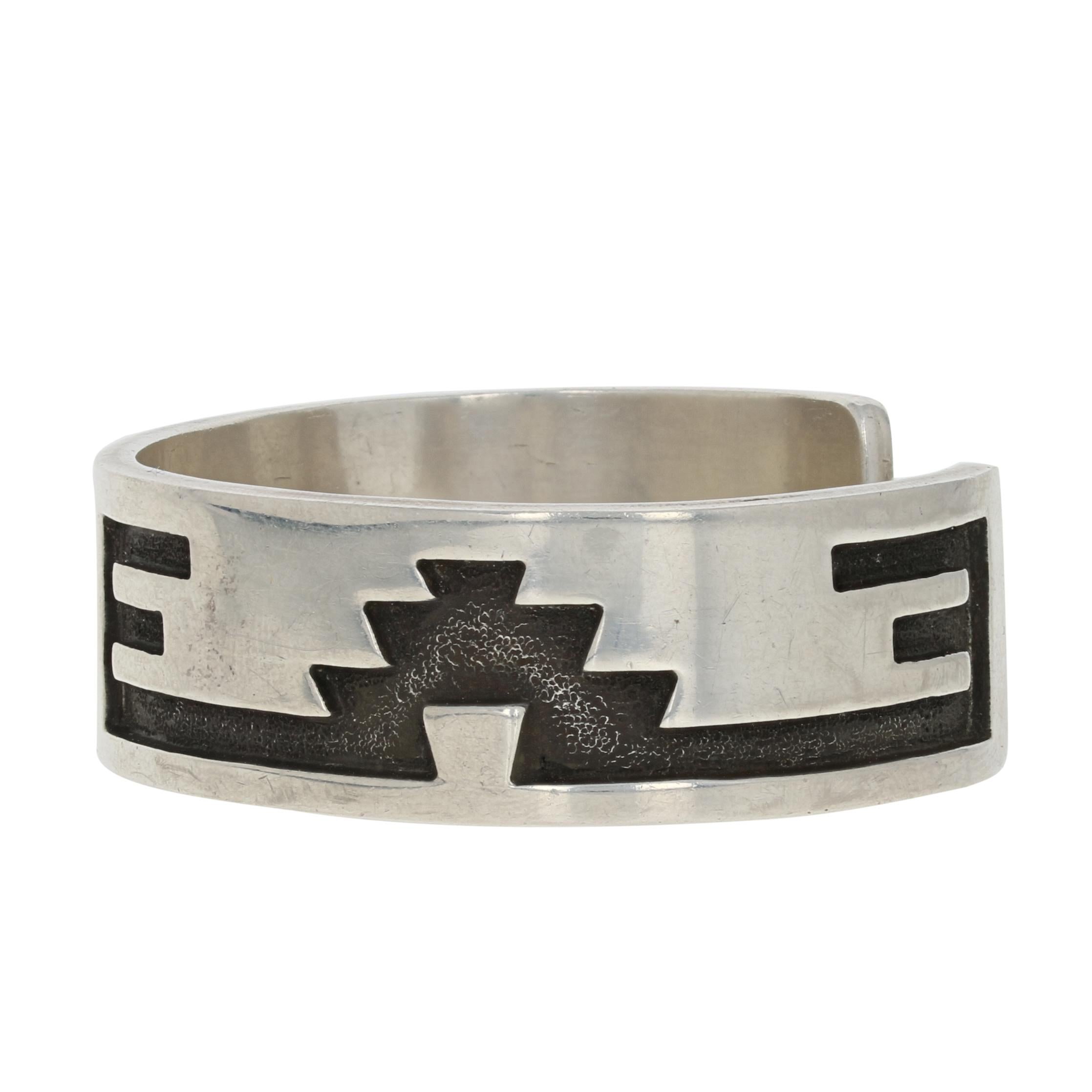 Native American
 Artisan's Signature: JLC
 
 Metal Content: Guaranteed Sterling Silver as stamped
 
 Bracelet Style: Cuff
 Measurements: 6