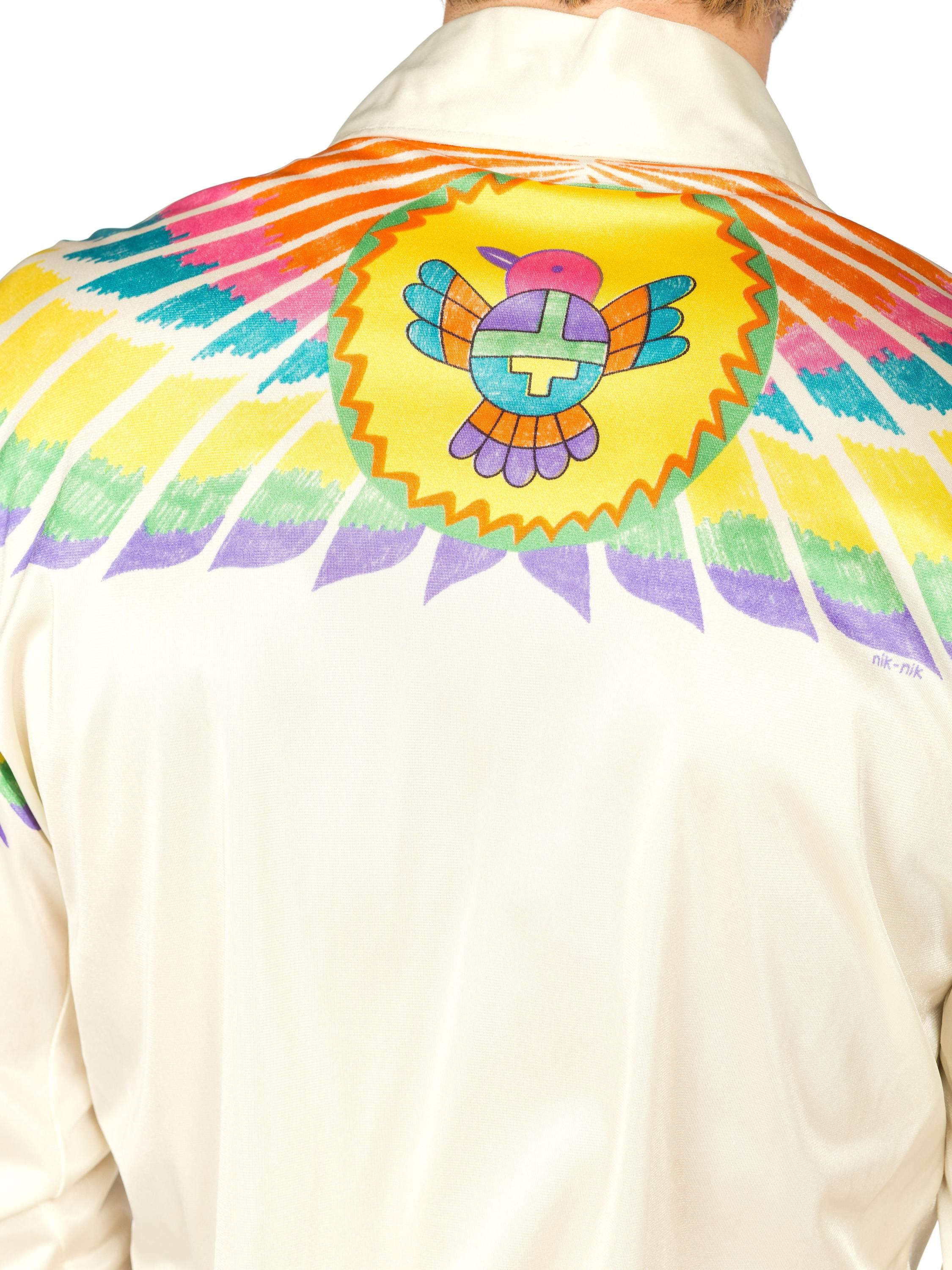 Native American Feather Printed Mens Nik Nik Disco Shirt, 1970s  In Excellent Condition In New York, NY