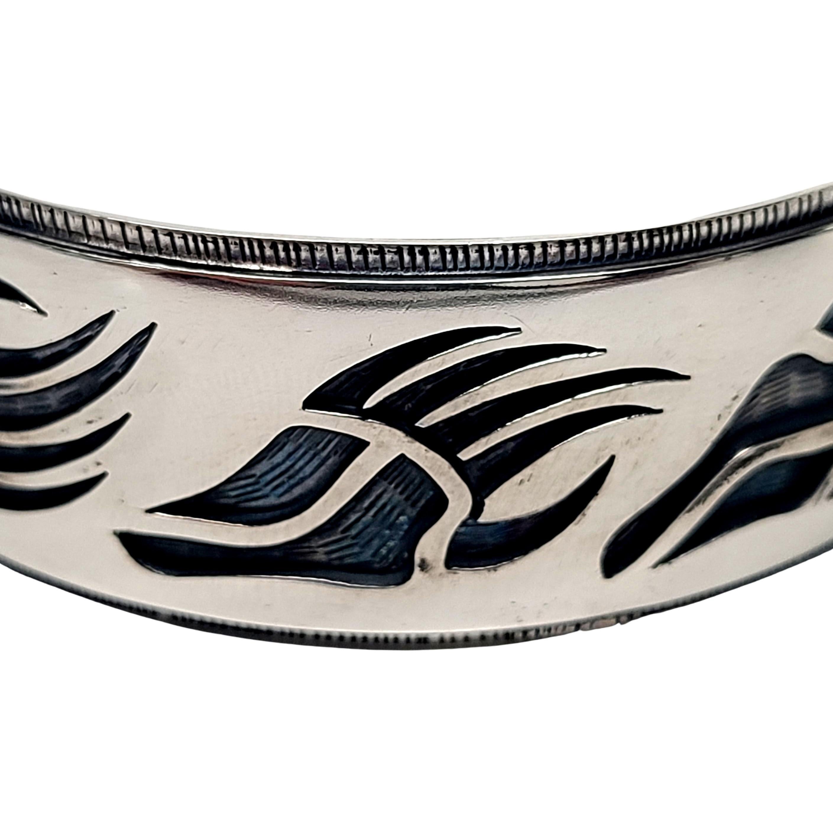 Native American George Phillips Sterling Silver Overlay Bear Paw Cuff Bracelet In Good Condition In Washington Depot, CT