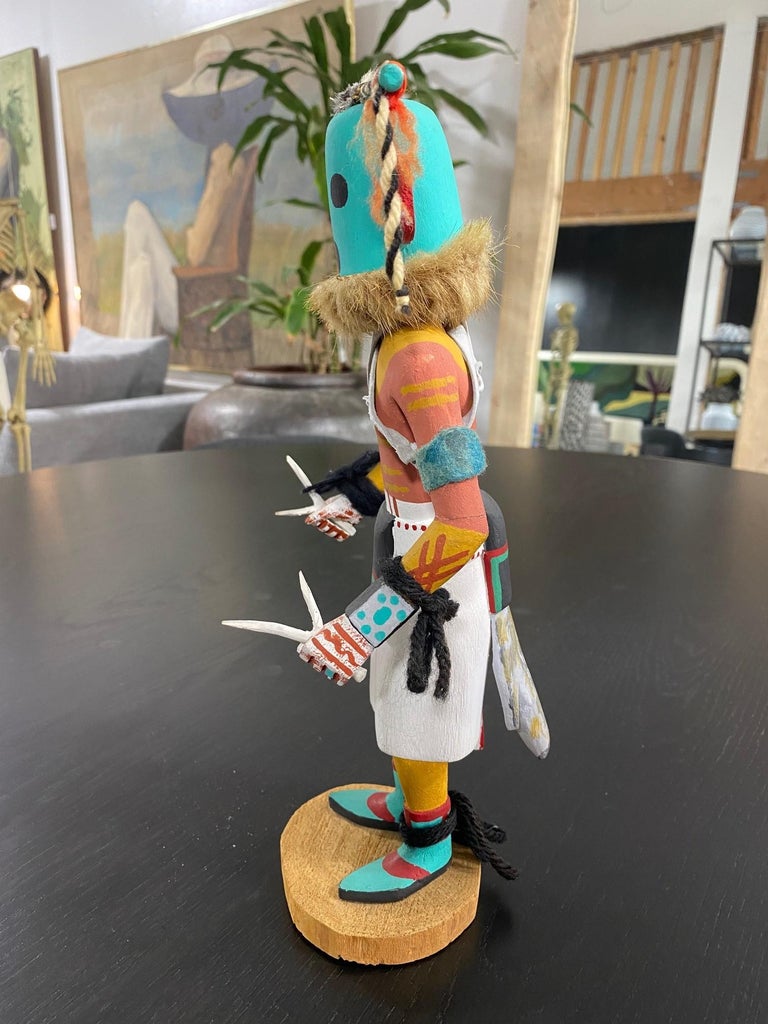 Native American Hopi Large Hand Carved Painted Kachina Doll In Good Condition For Sale In Studio City, CA