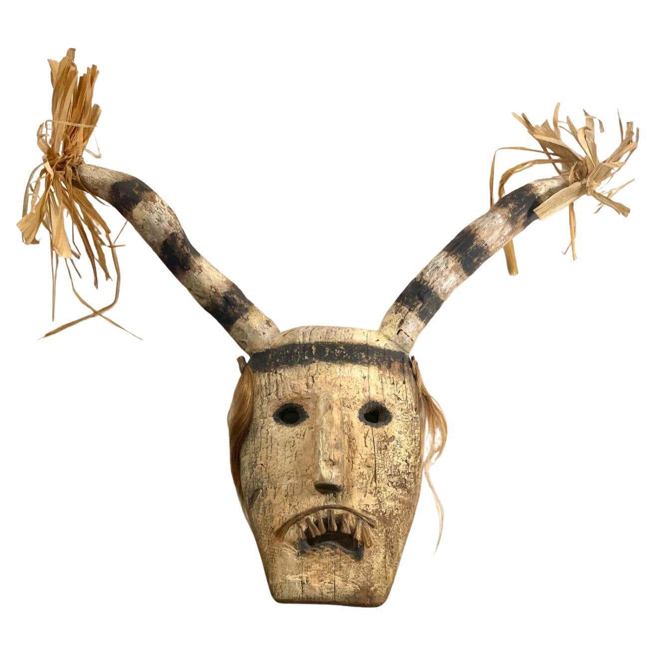 Masque Kachina Hopi sur pied en bois de Cottonwood - Boutique Masque Kachina Hopi sur pied en bois de Cottonwood - Boutique