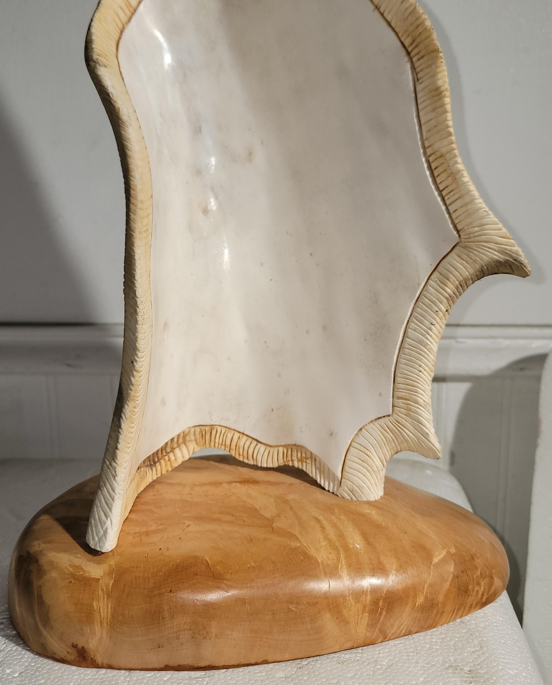 Sculpture d'Indes amérindiennes par Clye Drew, 1953 en vente 1