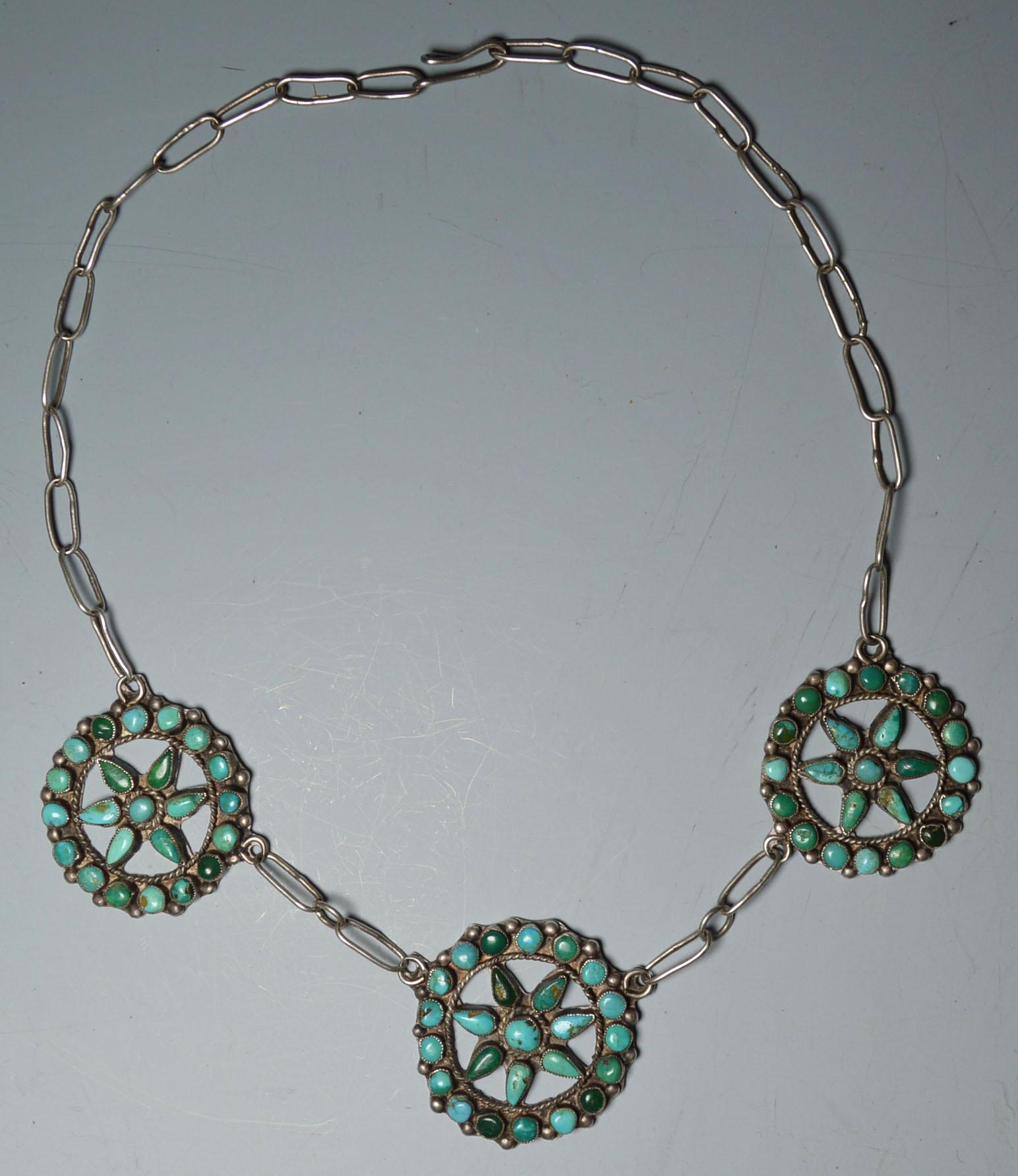 North American Native American Indian Fine Vintage Navajo Necklace, circa 1930