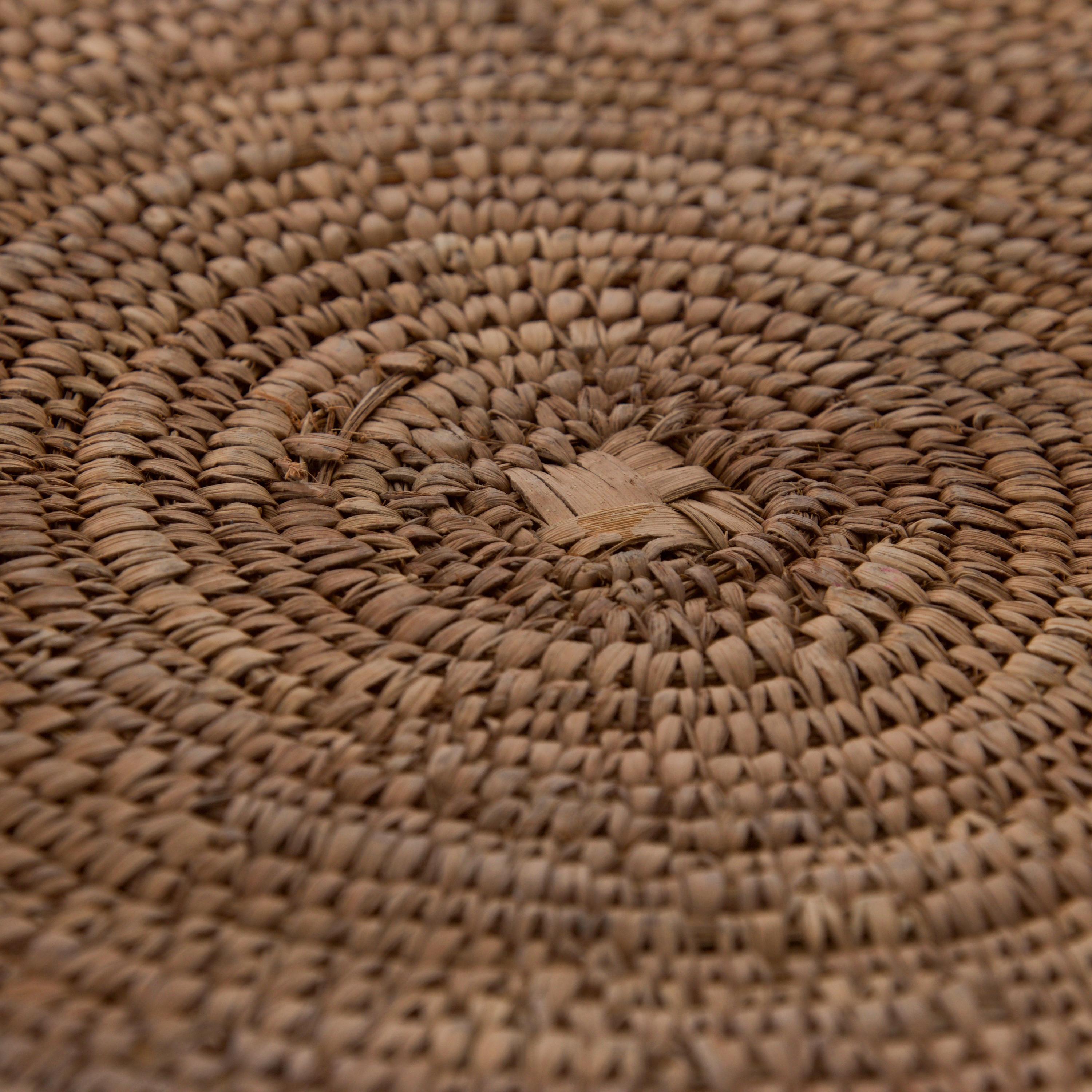 North American Native American Indian Handmade Woven Large Flat Coiled Saucer Basket Tray 1930s
