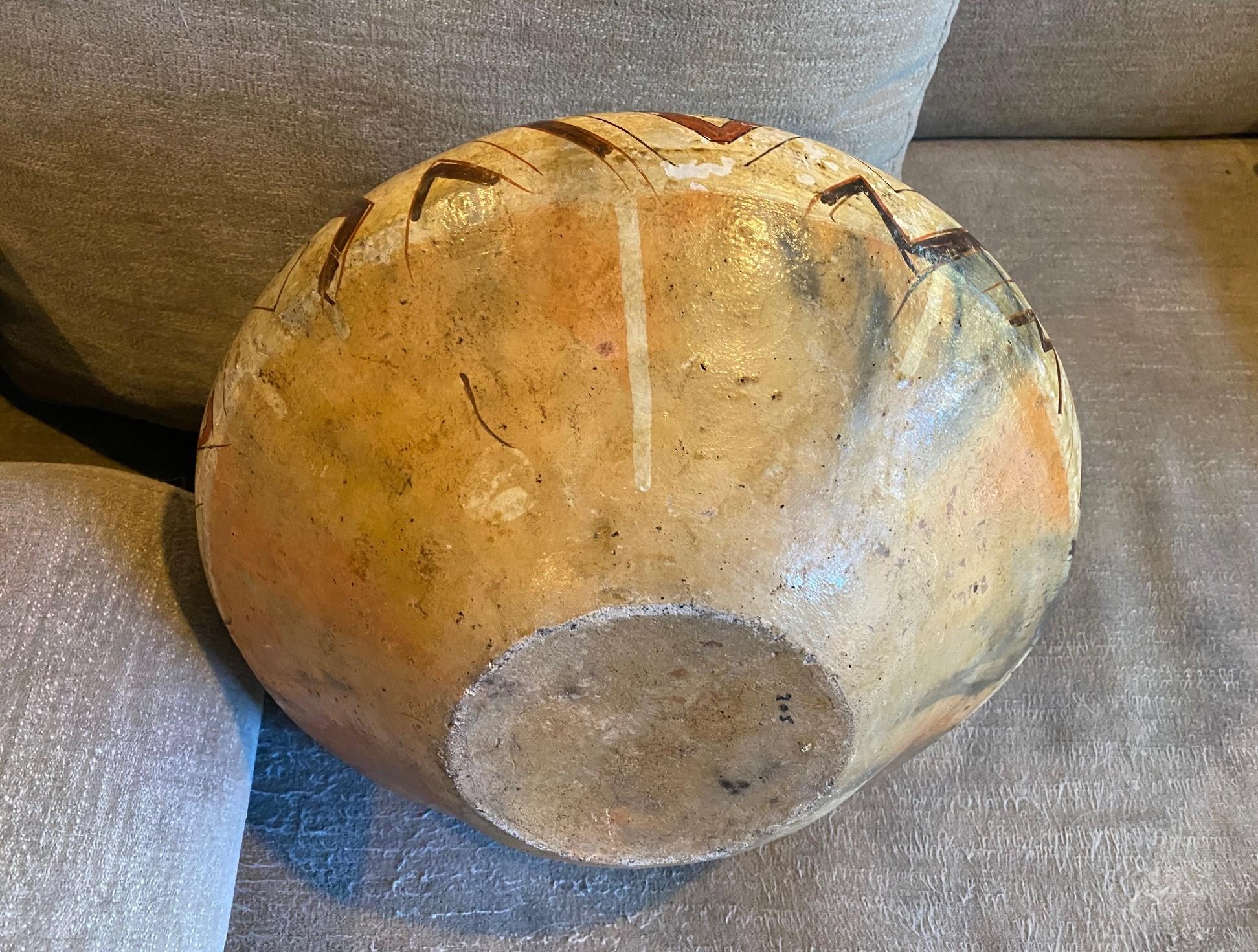 Native American Indian Large Shipibo-Conibo Peruvian Amazon Pottery Jar Vase For Sale 9