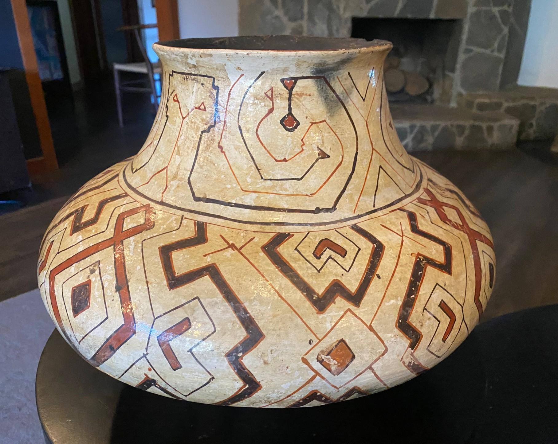 20th Century Native American Indian Large Shipibo-Conibo Peruvian Amazon Pottery Jar Vase For Sale