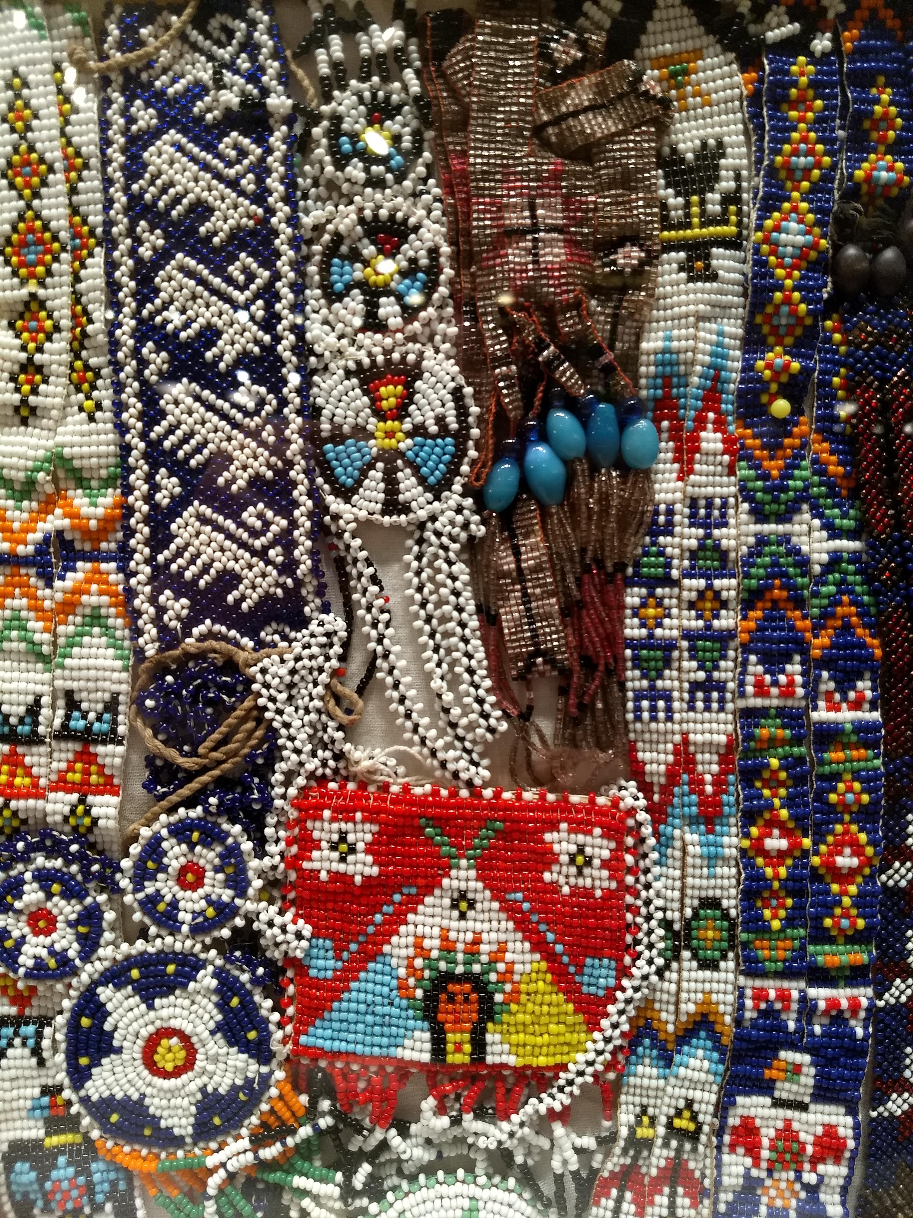   Native American Navajo Beadwork Necklace Collection Displayed in a Shadow Box In Good Condition In Barrington, IL