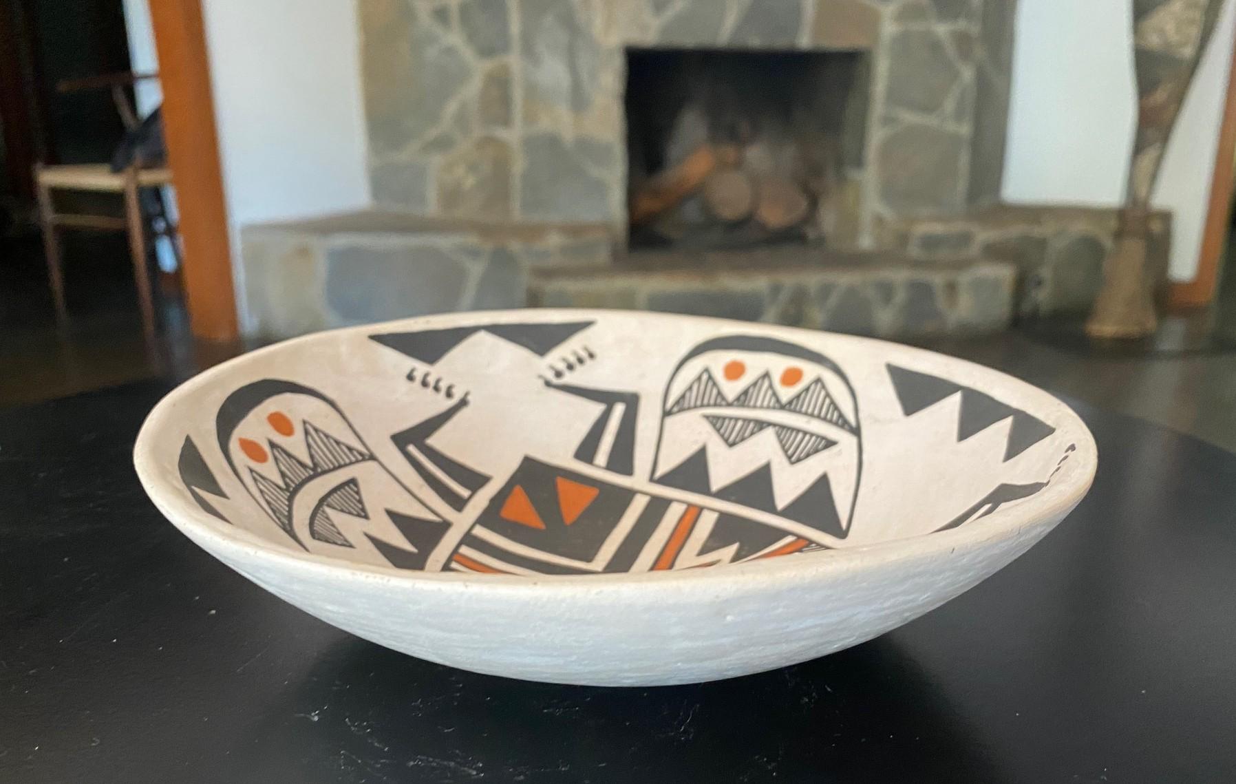 Native American Indian Signed Acoma Pueblo Southwest Pottery Beetle Bug Bowl For Sale 1