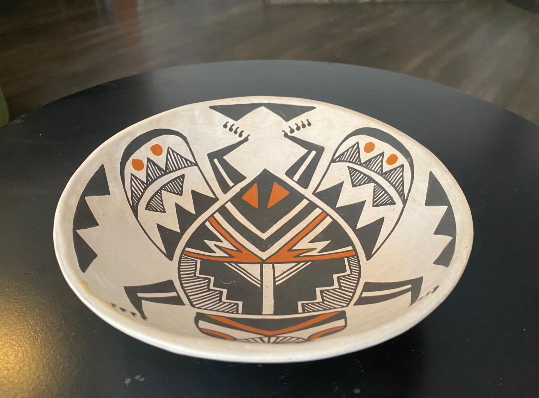 Native American Indian Signed Acoma Pueblo Southwest Pottery Beetle Bug Bowl For Sale 2